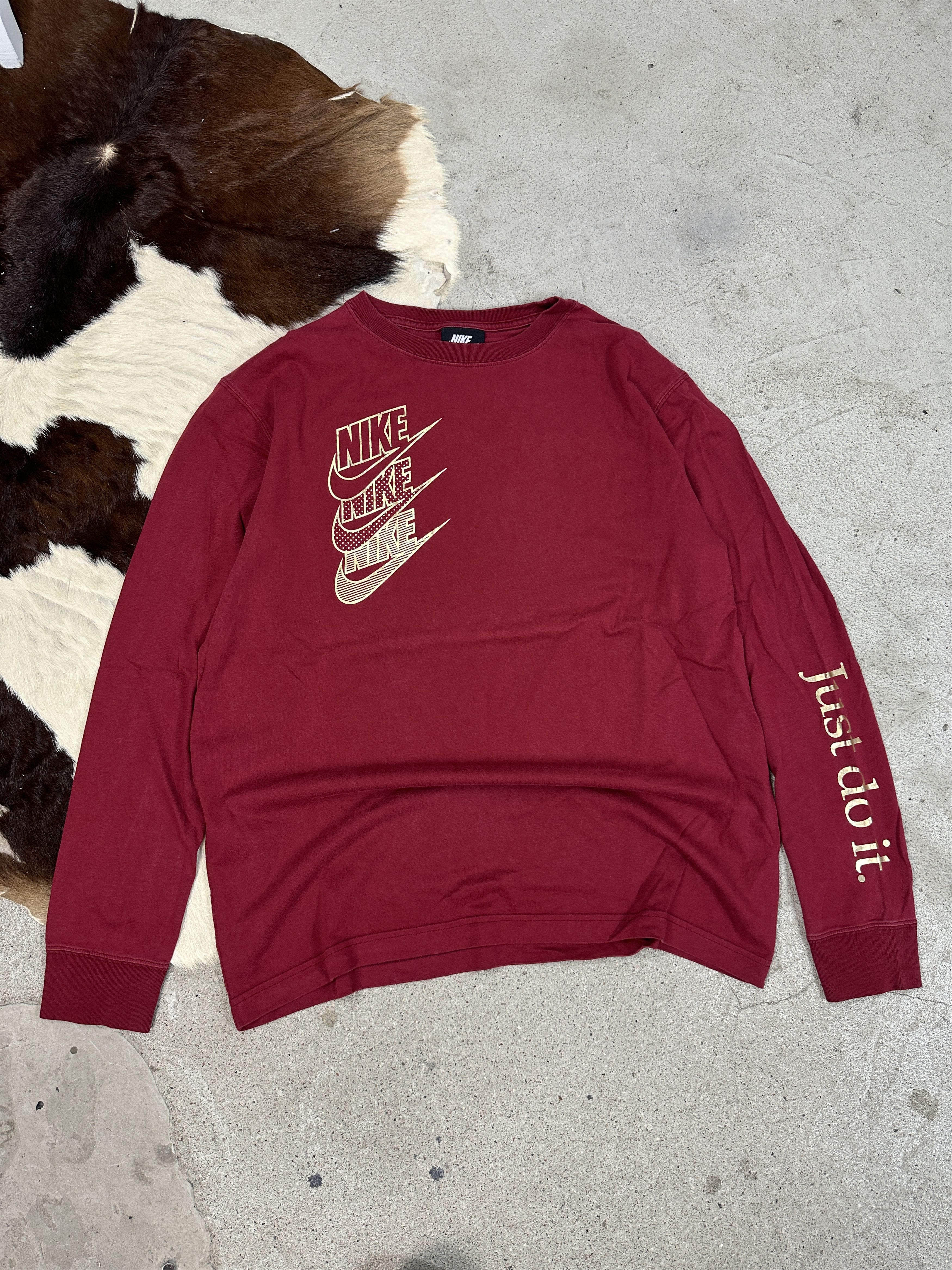 Nike × Vintage Vintage Sportswear Streetwear Nike 00s Longsleeve Size US S / EU 44-46 / 1 - 1 Thumbnail