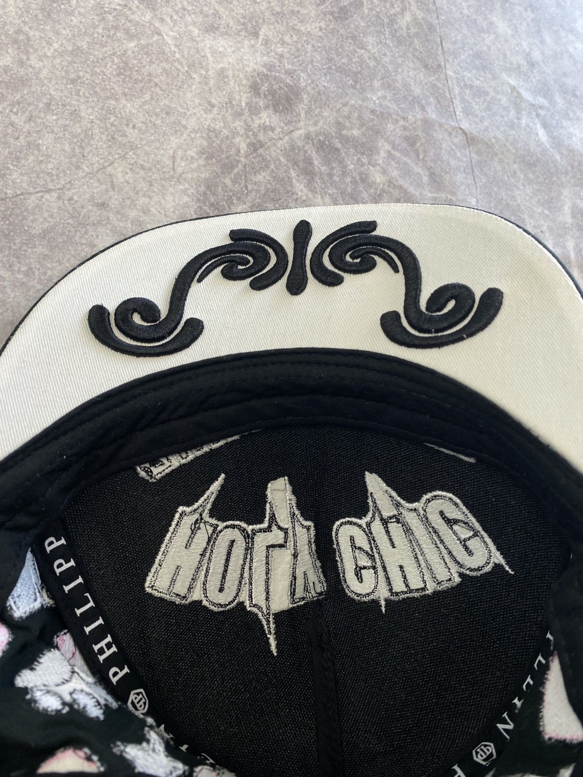 Philipp Plein Philipp Plein Holy Chic Embroidered Cap with Crystal Size ONE SIZE - 10 Thumbnail