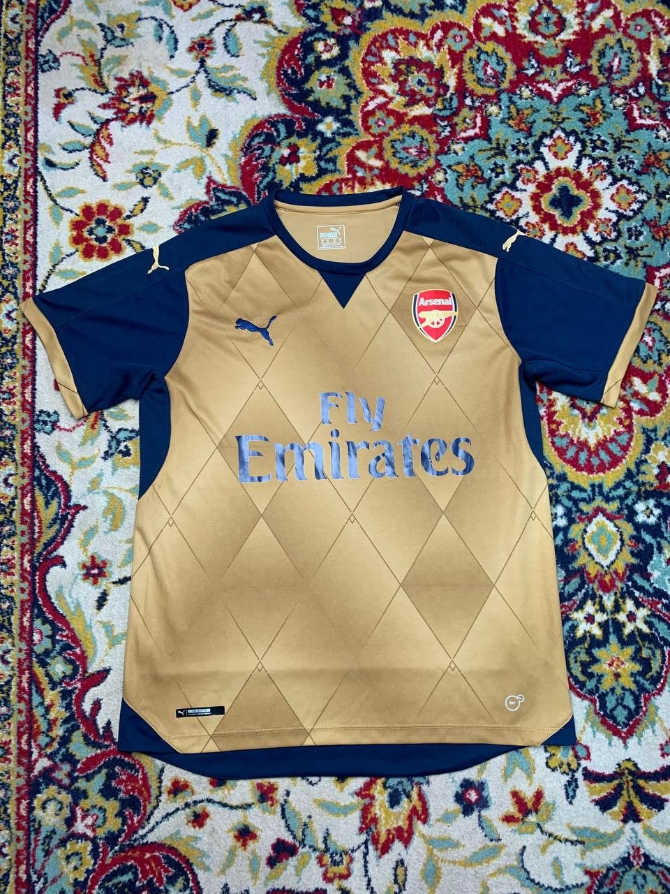 Puma Puma Arsenal FC Away Shirt Soccer Jersey 2015 2016 Size M Size US M / EU 48-50 / 2 - 1 Thumbnail