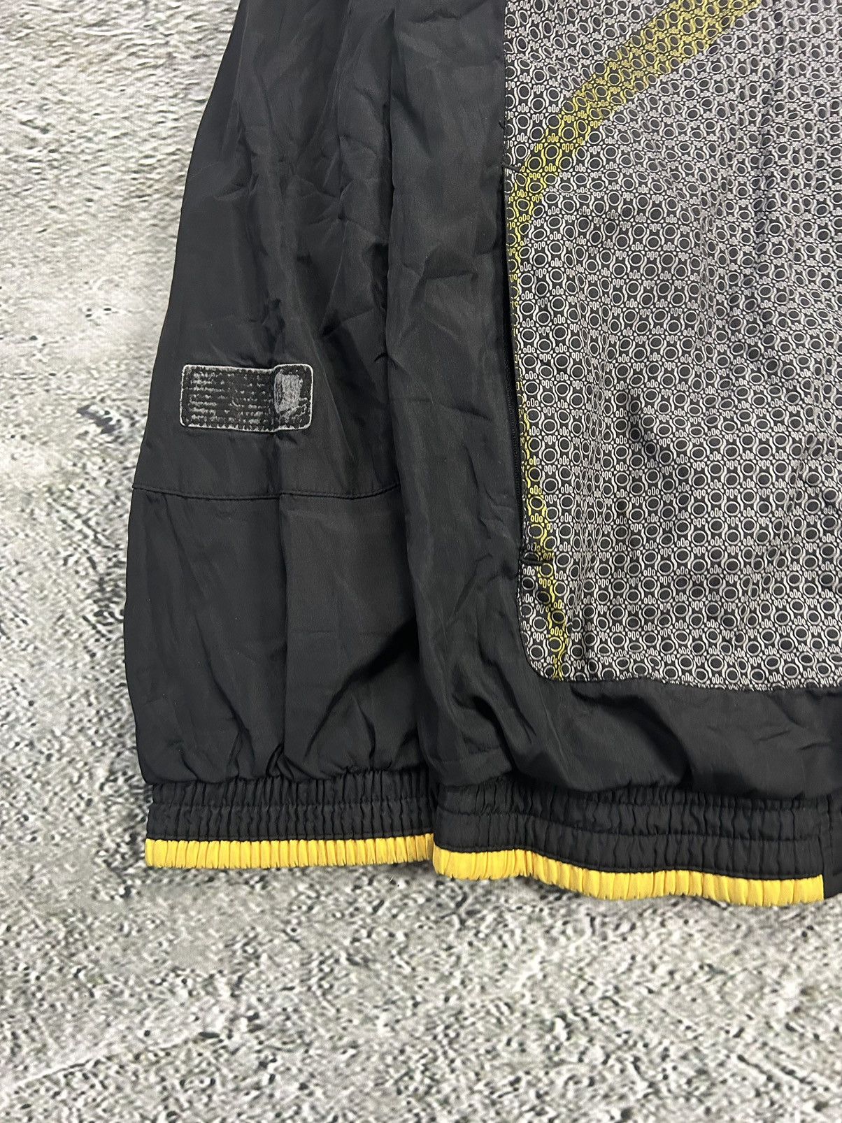 Nike × Vintage Nike TN track jacket nylon vintage drill Y2K black yellow Size US M / EU 48-50 / 2 - 4 Thumbnail