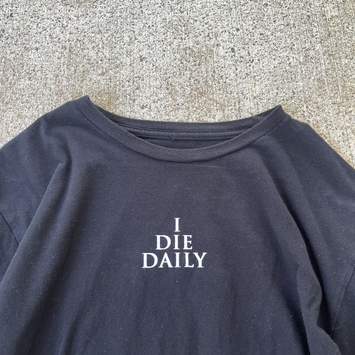 Japanese Brand Vintage I Die Daily Long T-Shirt Size L Y2K 00’s Size US L / EU 52-54 / 3 - 3 Thumbnail
