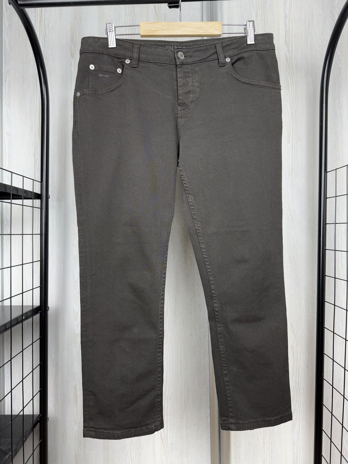 Prada PRADA DARK BROWN COTTON STRAIGHT FIT LOGO CROPPED ZIP JEANS Size 30" / US 8 / IT 44 - 4 Thumbnail