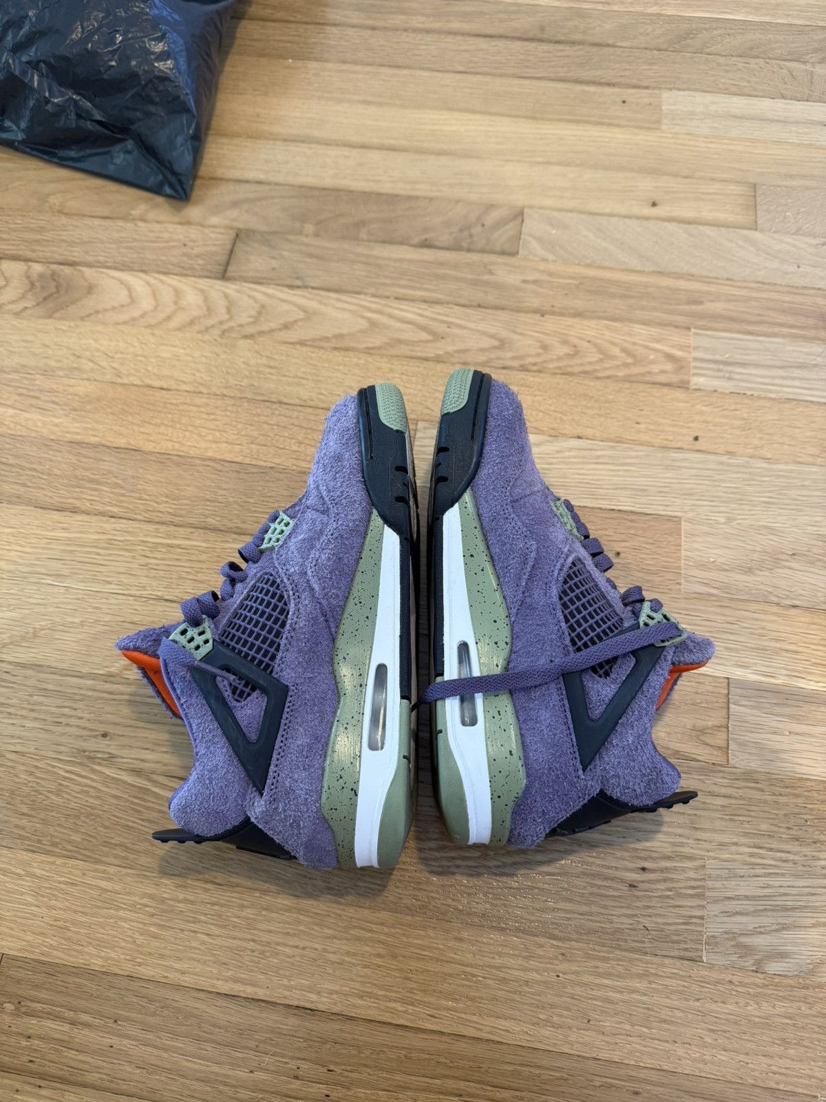 Nike Air Jordan 4 retro Canyon purple Size US 7 / EU 40 - 2 Thumbnail
