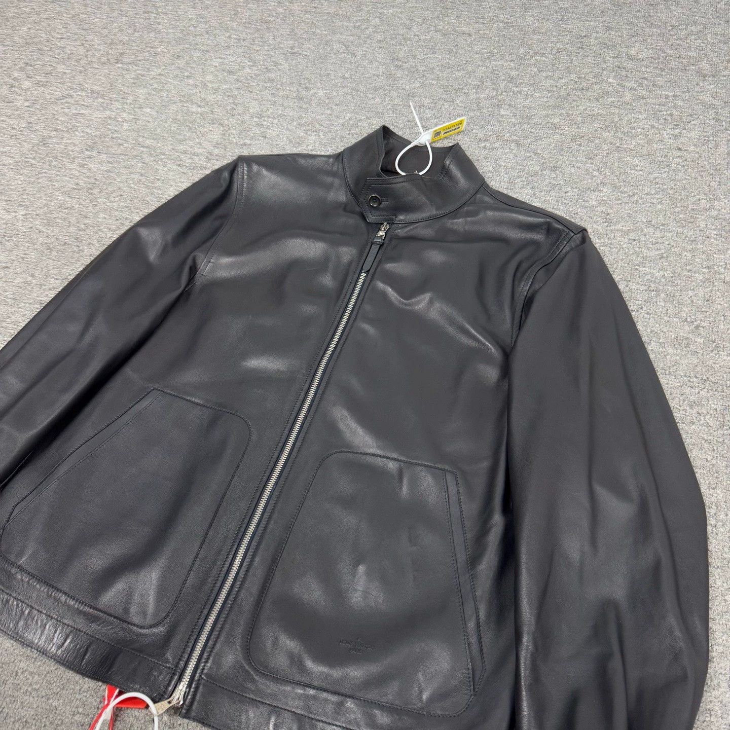 Louis Vuitton Louis Vuitton LV lambskin jacket, Size US L / EU 52-54 / 3 - 3 Thumbnail