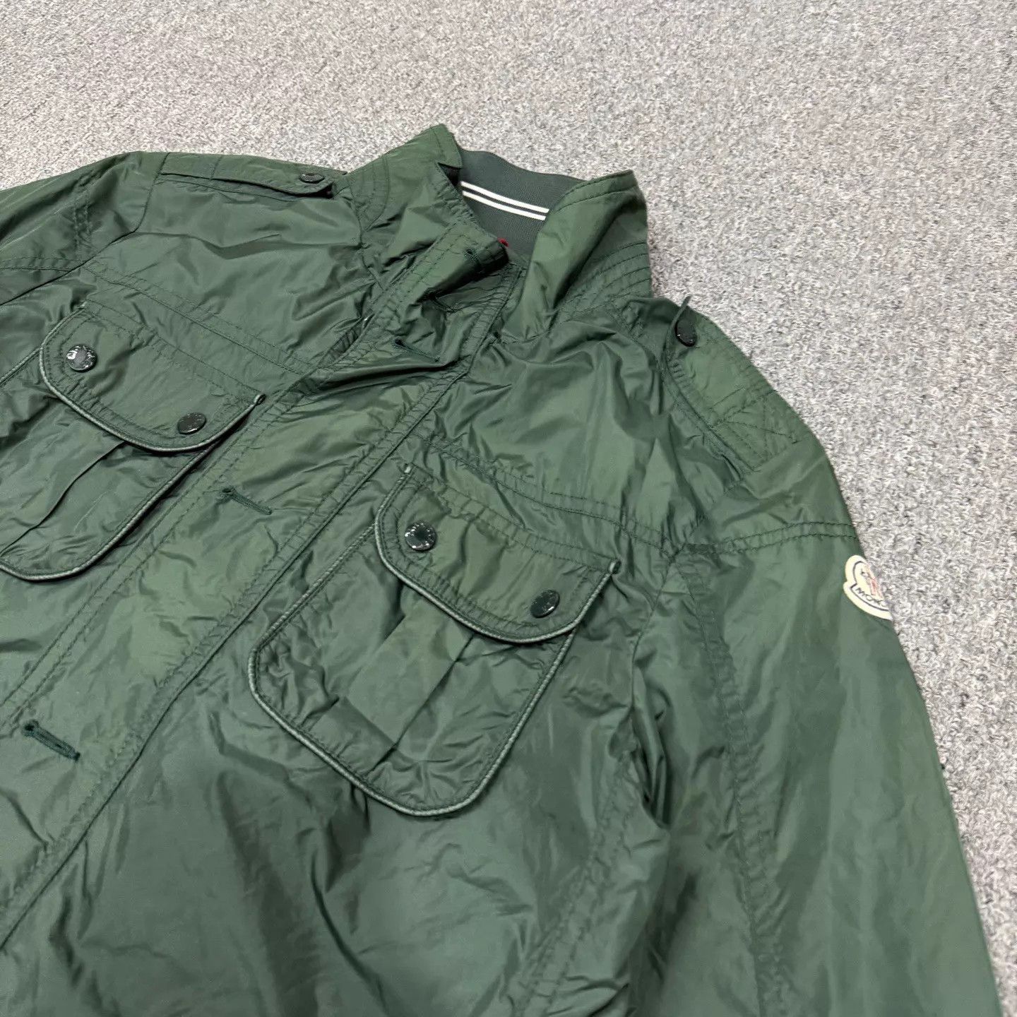 Moncler Moncler Green Logo Nylon Jacket Size 3 9/10 Size L / US 10 / IT 46 - 3 Thumbnail