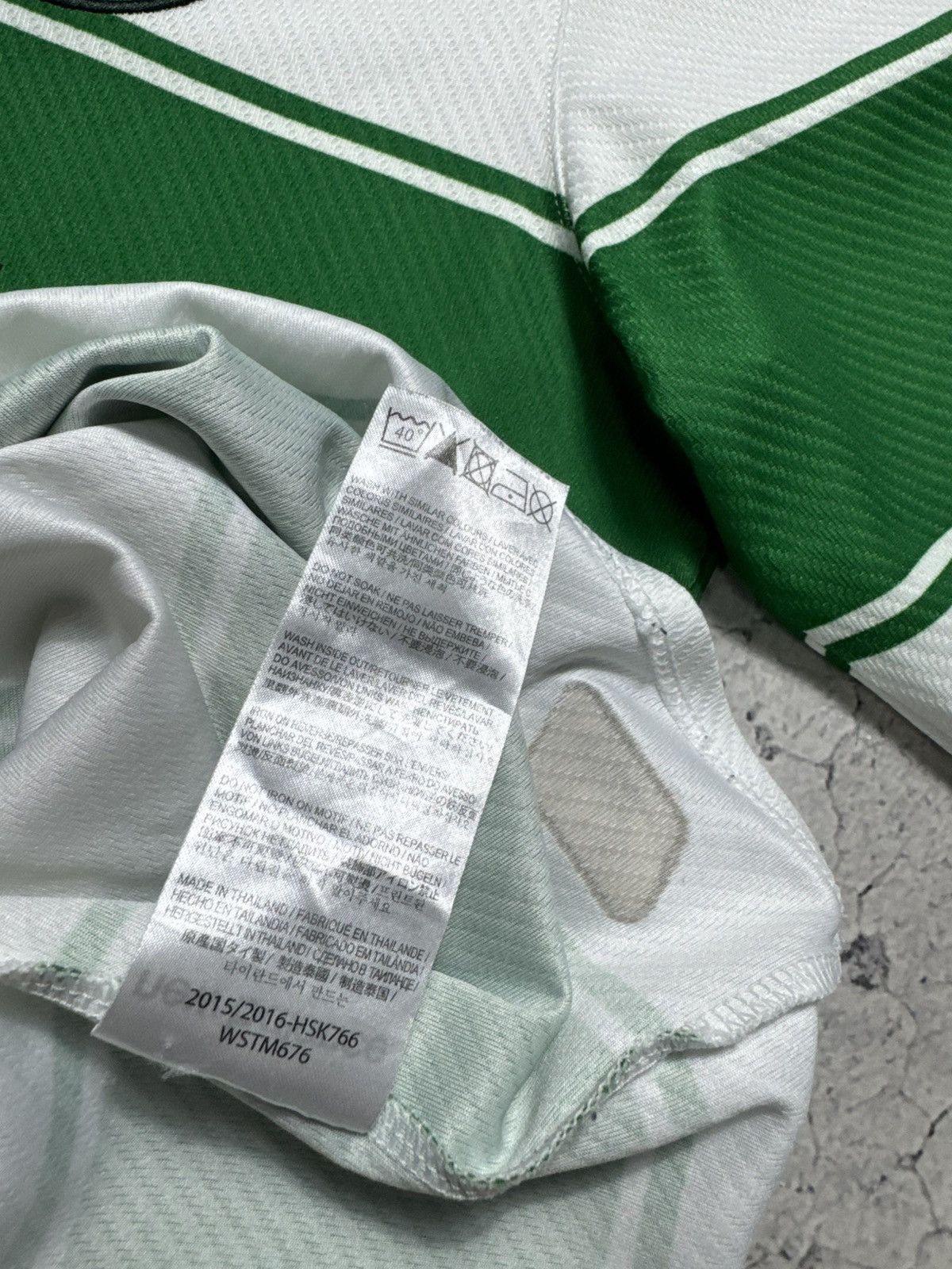 New Balance New Balance FC Celtic 2015/2016 Vintage Soccer Jersey Size US S / EU 44-46 / 1 - 10 Thumbnail