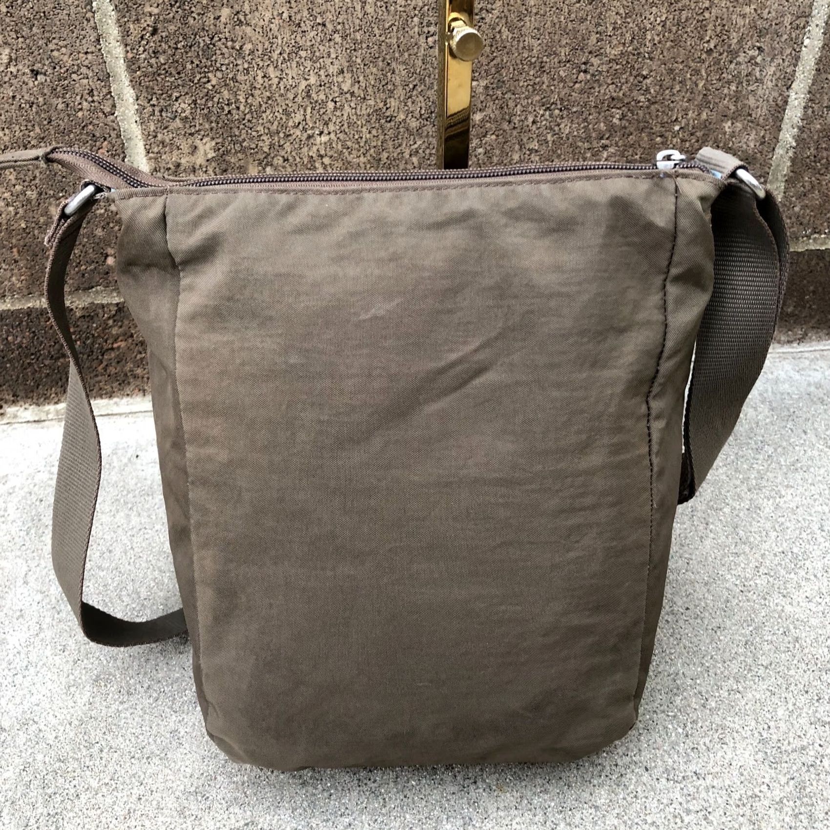 Vintage Baggallini Travel Purse Crossbody Womens Lightweight Nylon Green Bag 11" W x 11" H x 3" D Size ONE SIZE - 6 Thumbnail