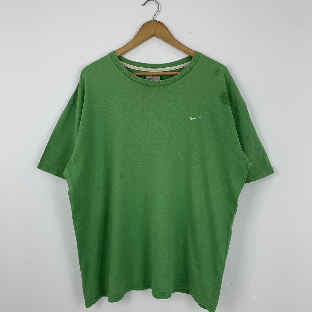 Nike × Vintage Vintage Y2K Nike Small Swoosh T-Shirt Size US XL / EU 56 / 4 - 1 Thumbnail