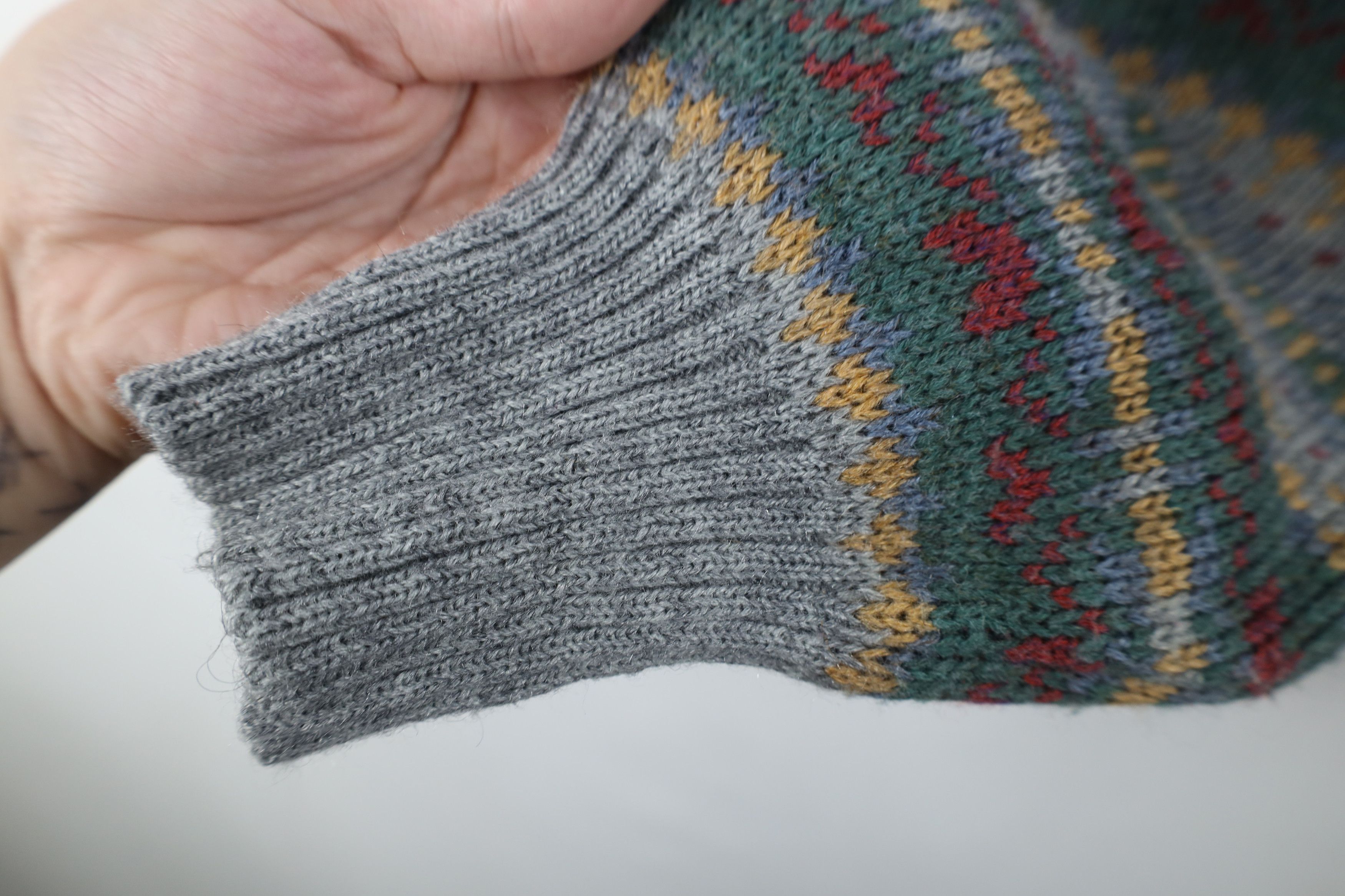 Vintage Vintage 70s Streetwear Rainbow Fair Isle Knit Sweater Size L / US 10 / IT 46 - 10 Thumbnail