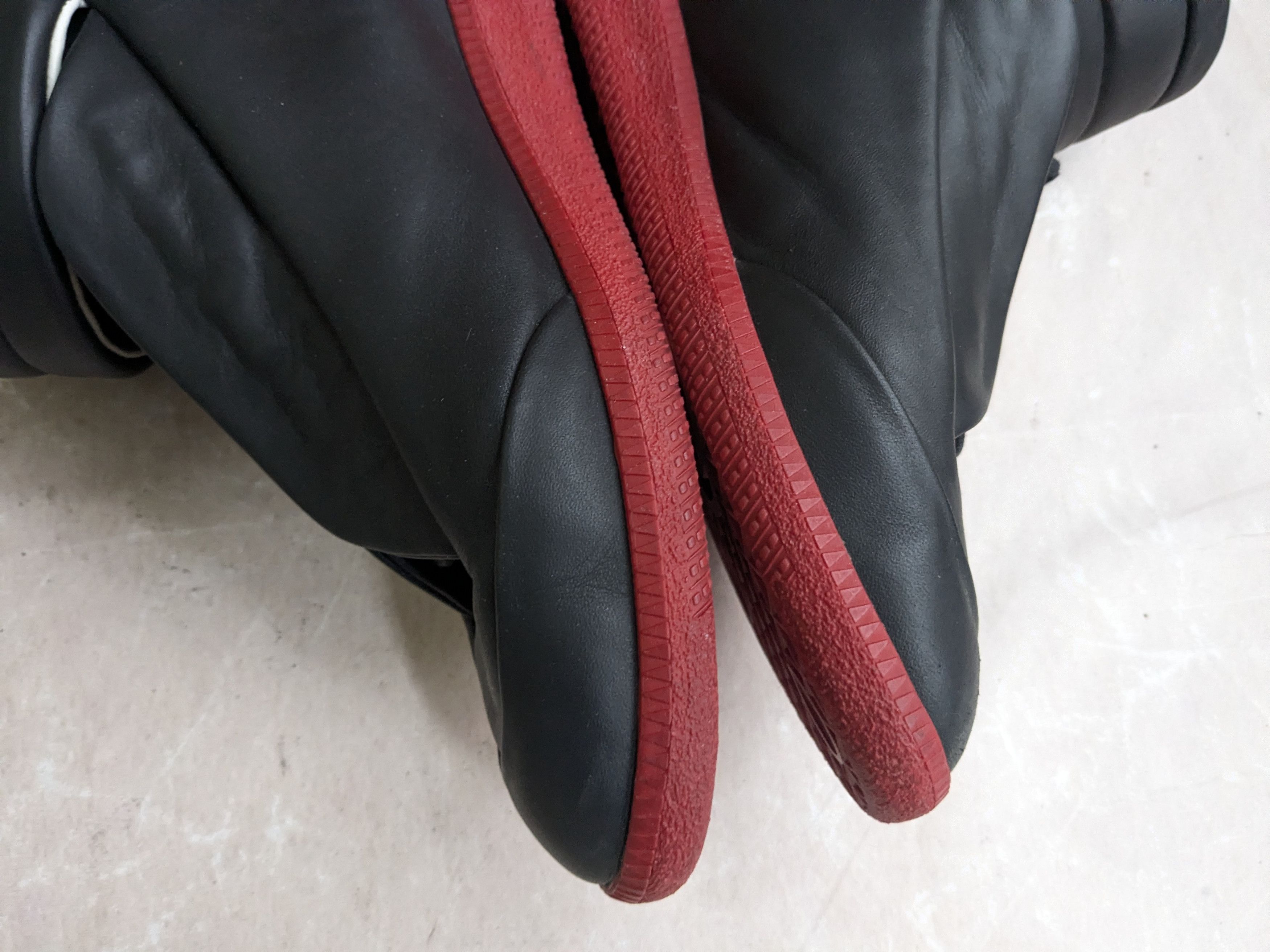 Maison Margiela Maison Margiela Future High Top Sneakers Black Red 10 43 Size US 10 / EU 43 - 15 Thumbnail