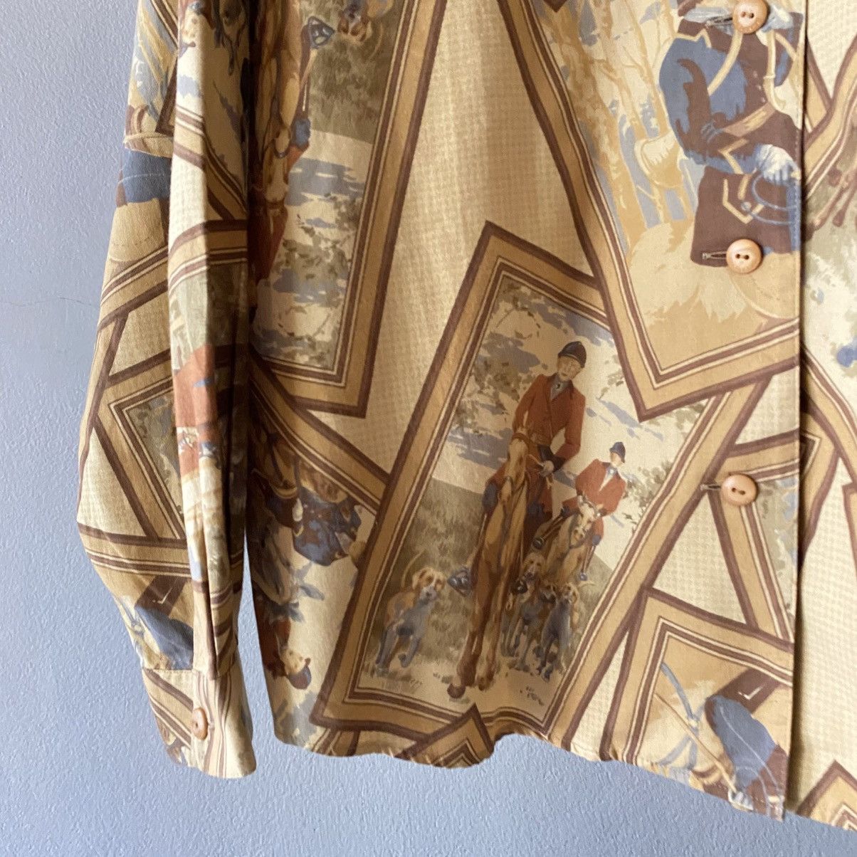 Burberry Burberry Vintage gold Equestrian Print Shirt Size L / US 10 / IT 46 - 8 Thumbnail