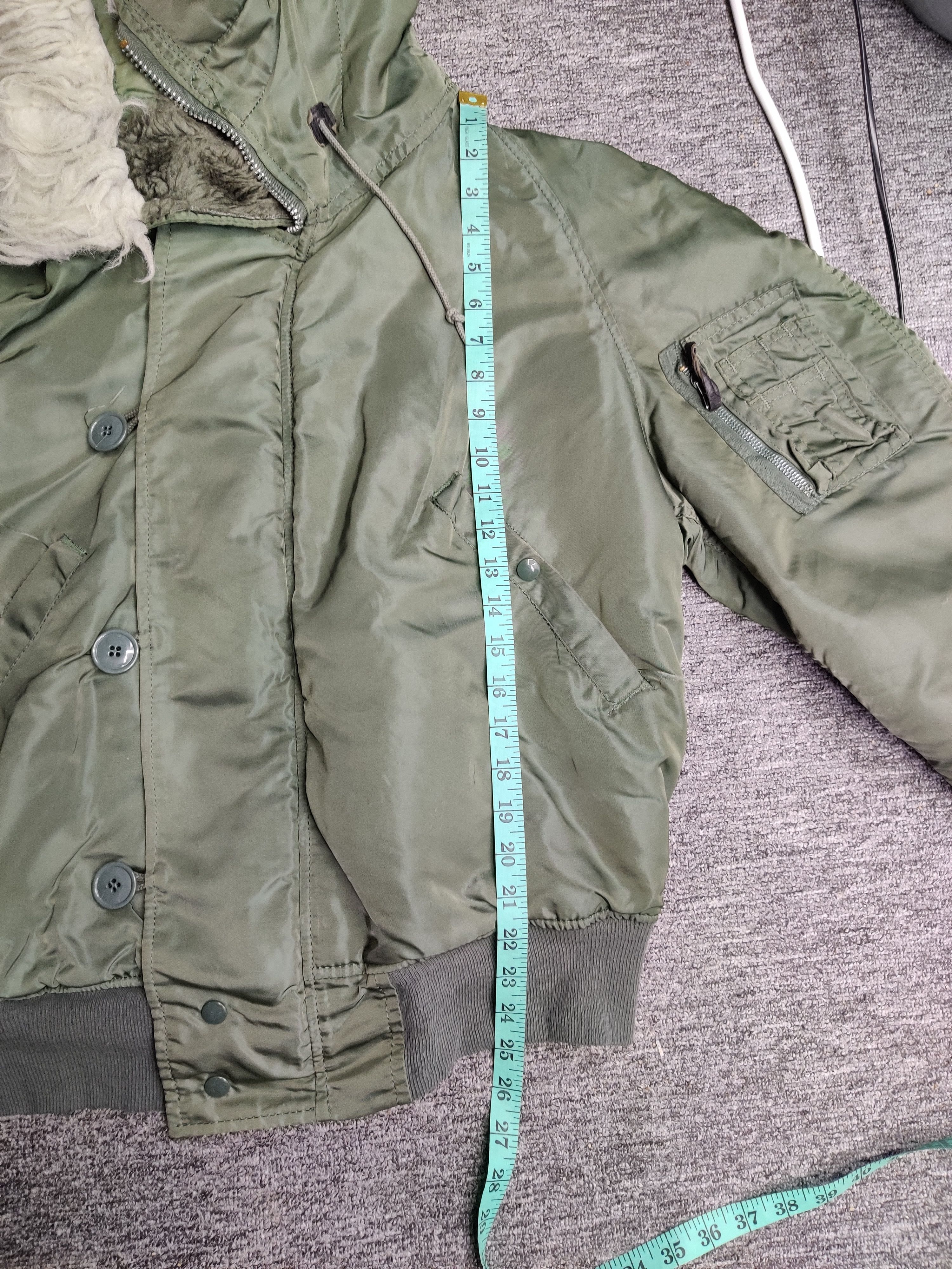 Alpha Industries Vintage Alpha Industries N2B Fur Flight Bomber Jacket Size US M / EU 48-50 / 2 - 15 Thumbnail