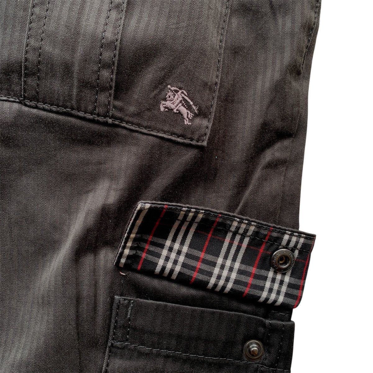 Burberry Burberry Black Label Multipocket Cargo Pants Size US 28 / EU 44 - 13 Thumbnail