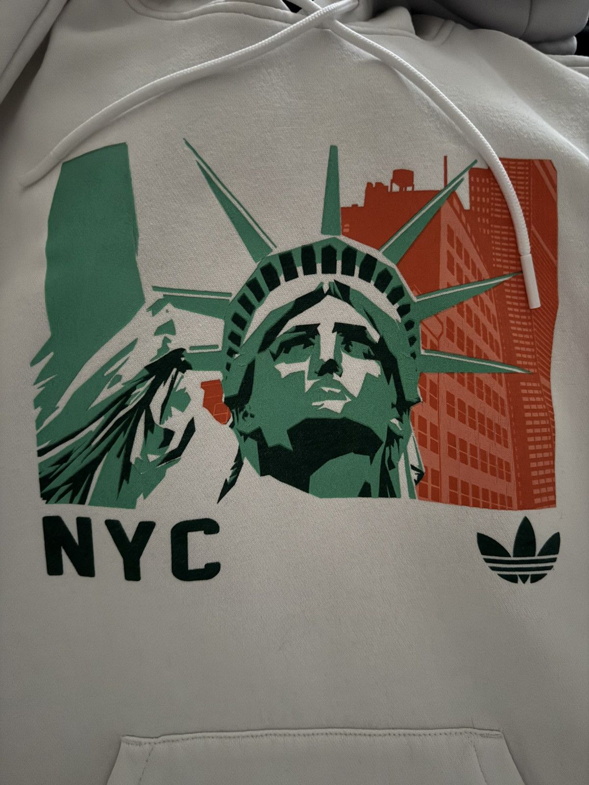 Adidas RARE ADIDAS NEW YORK CITY VINTAGE HOODIE Size US S / EU 44-46 / 1 - 2 Thumbnail