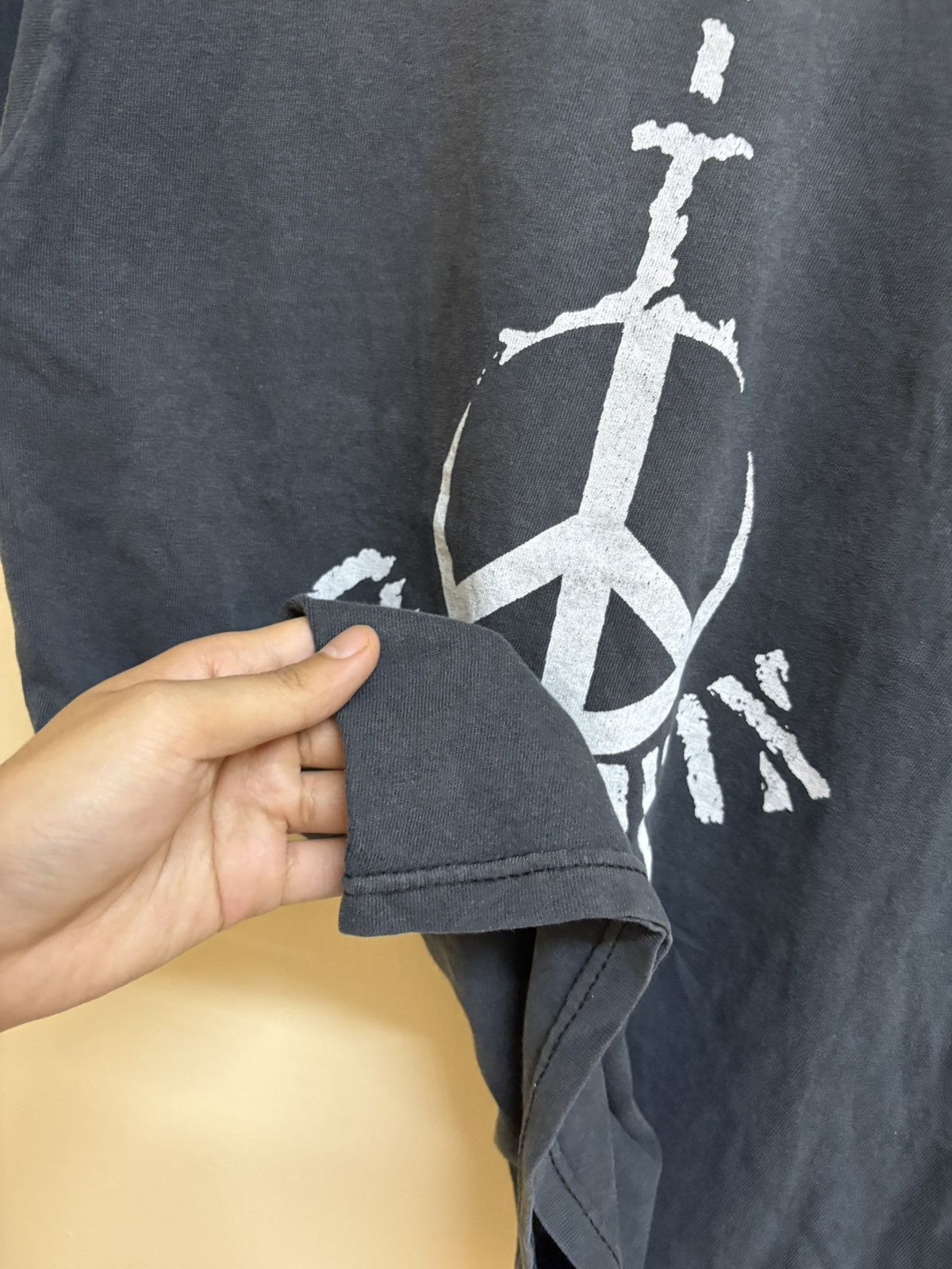 Band Tees Vintage 90s Crucifix Band Hardcore Punk Faded T-Shirt Size US S / EU 44-46 / 1 - 7 Thumbnail
