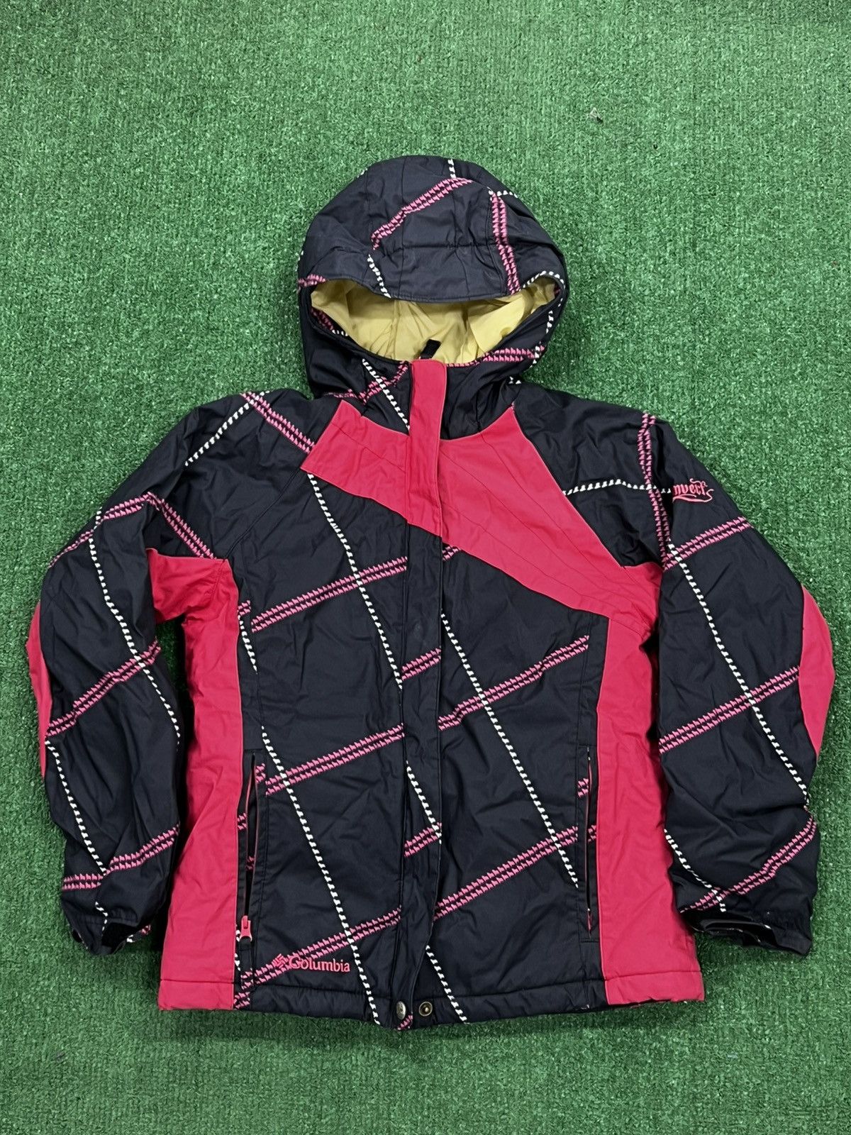 Columbia Convert Snowboard Ski Jacket, Women's Medium | SidelineSwap | Buy  and Sell on SidelineSwap