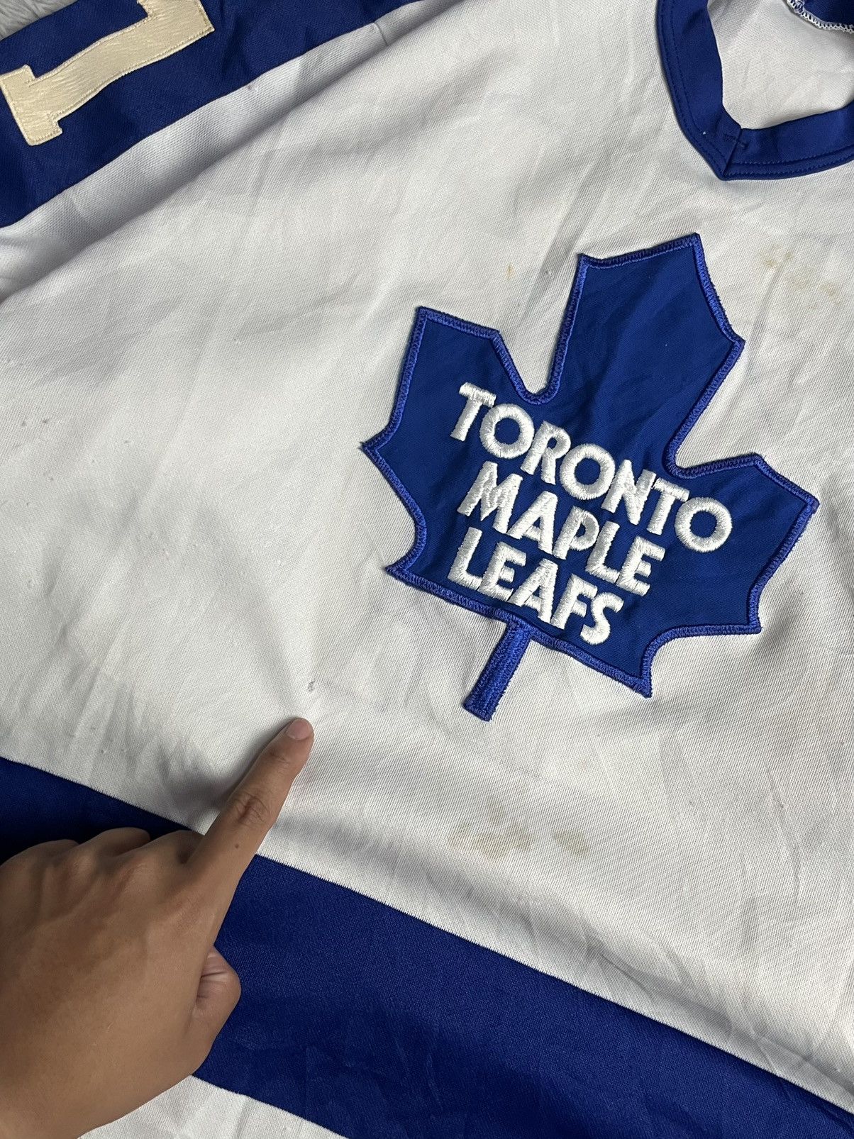 NHL NHL TORONTO MAPLE LEAFS ICE HOCKEY SHIRT JERSEY CCM Size US M / EU 48-50 / 2 - 8 Thumbnail
