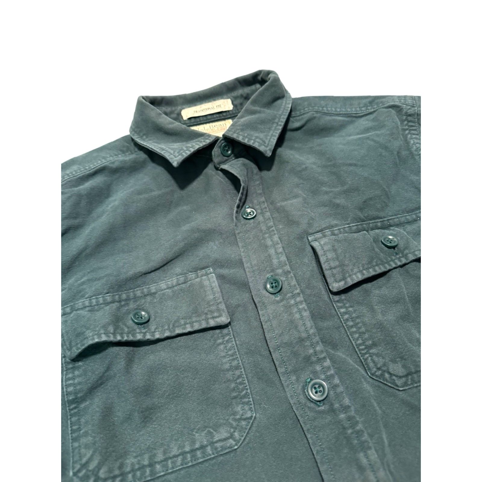 Vintage VINTAGE L.L. Bean Button-Up Shirt Chamois Cloth Mens Forest Green M Regular Long Sleeve Casual, Workwear, Travel, 90s City Classic Hunting Hiking USA Size US M / EU 48-50 / 2 - 7 Thumbnail