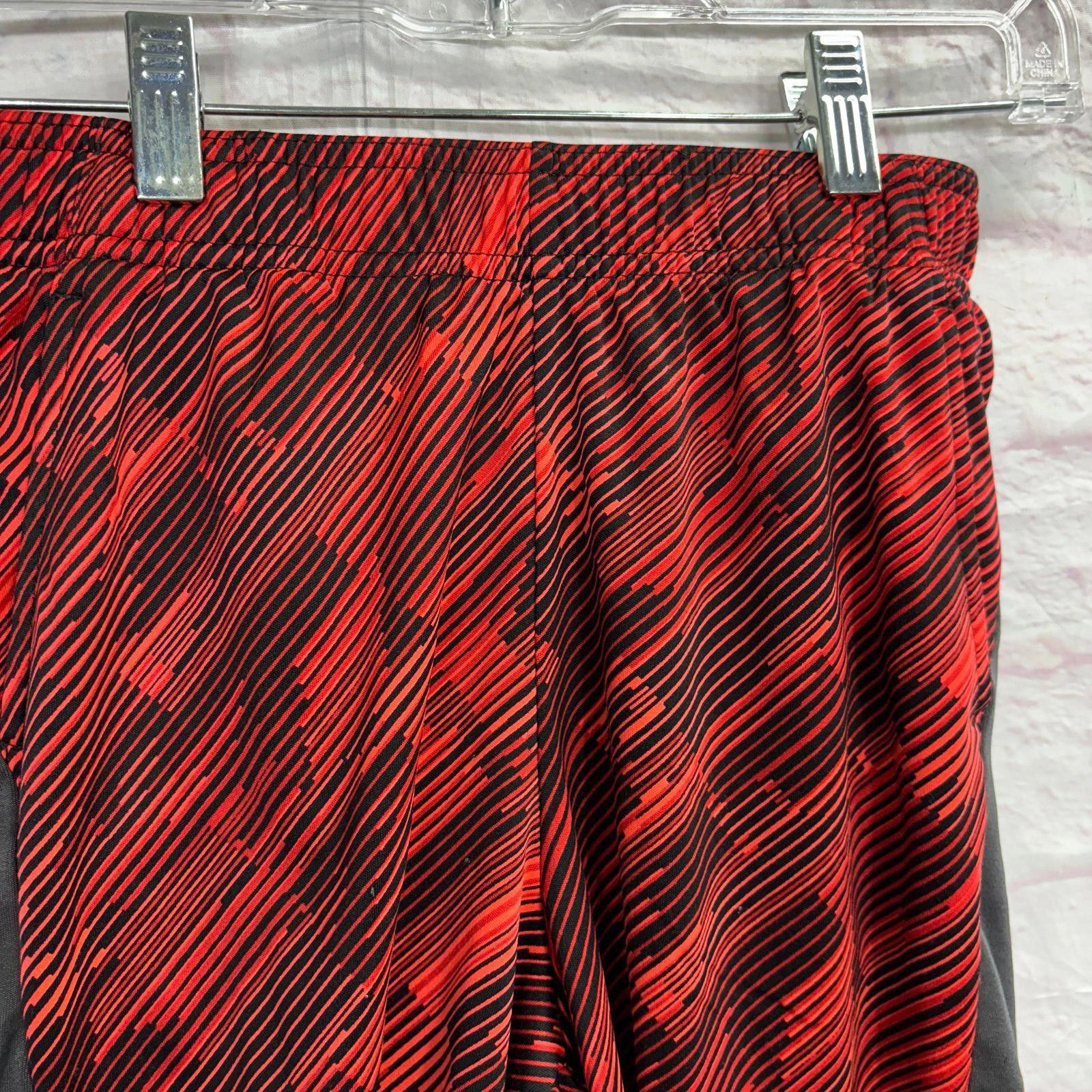 Designer All in Motion Boys 6/7 Shorts Size US 26 / EU 42 - 4 Thumbnail