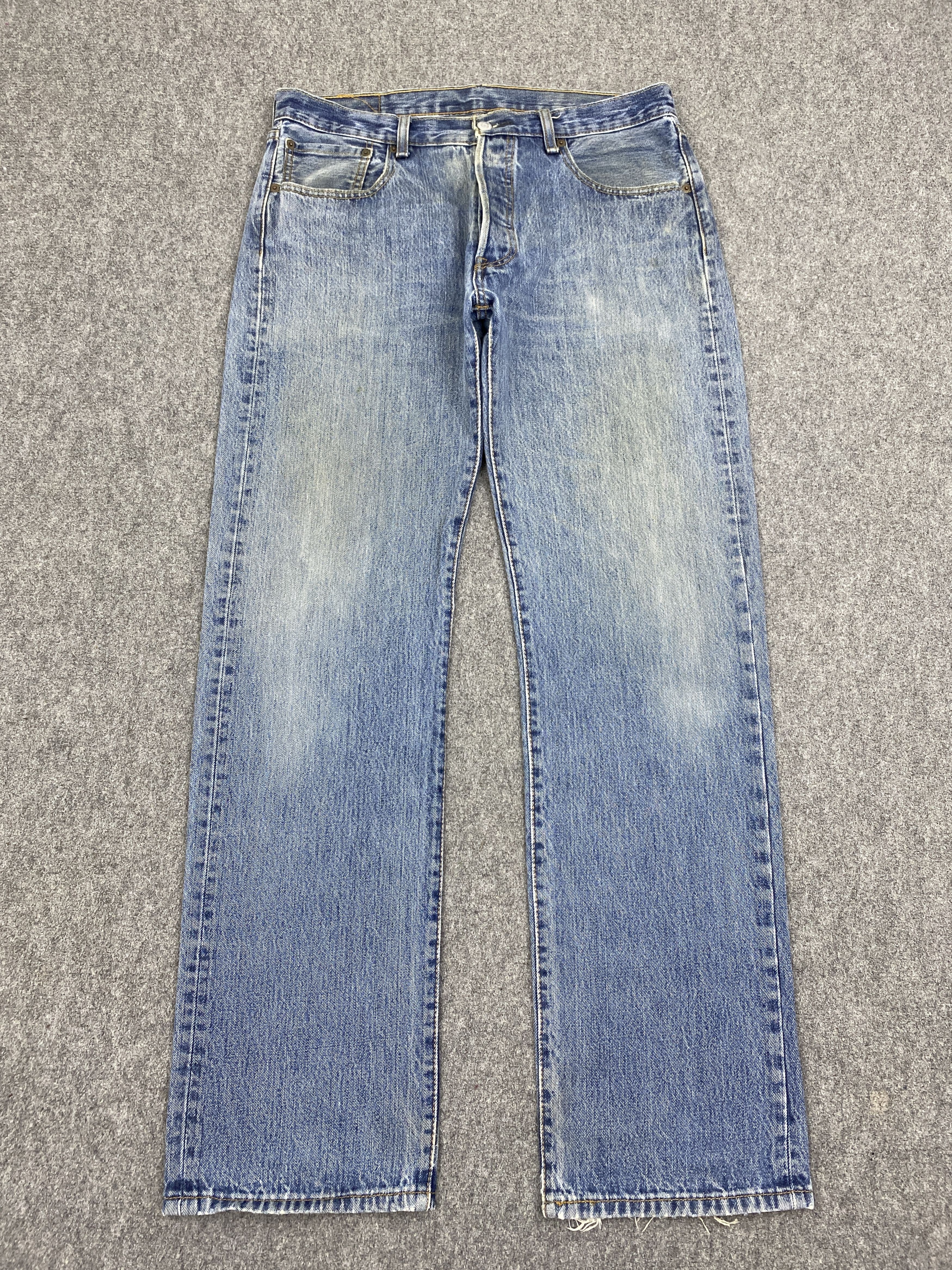 Levi's × Vintage Distressed Vintage Levi's 501 Faded Blue Jeans DP2815 Size US 36 / EU 52 - 1 Thumbnail
