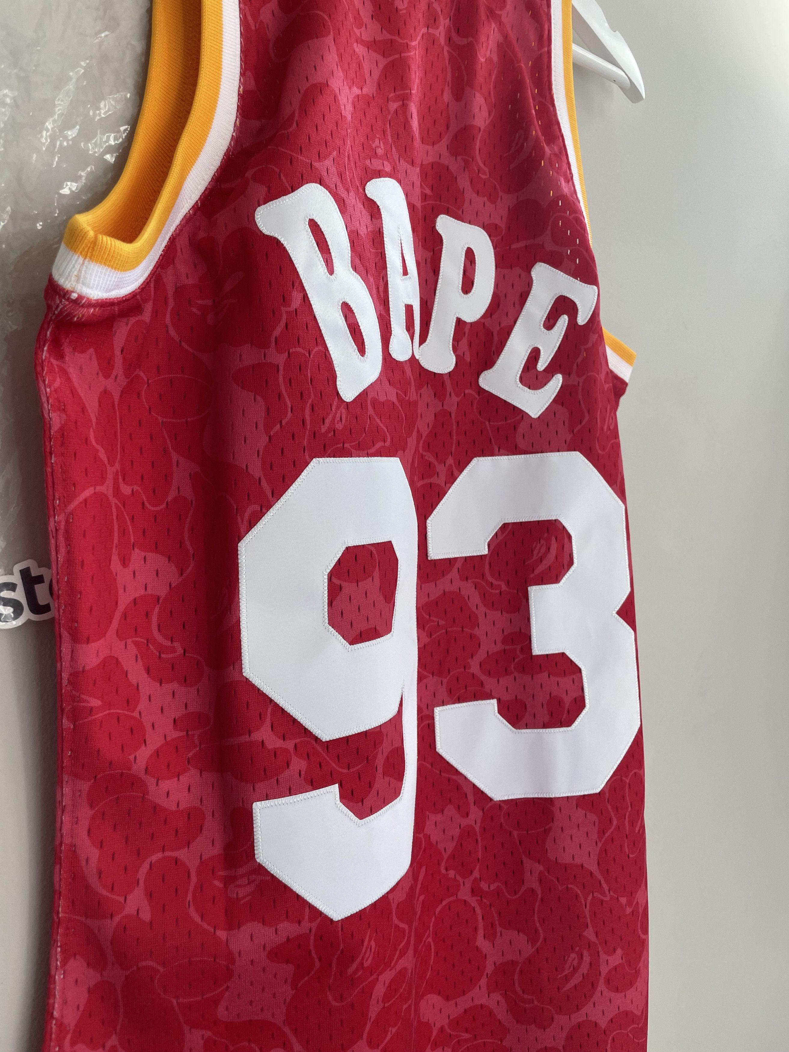 Bape × Mitchell & Ness BAPE x Mitchell And Ness Houston Rockets Jersey Size US S / EU 44-46 / 1 - 3 Thumbnail