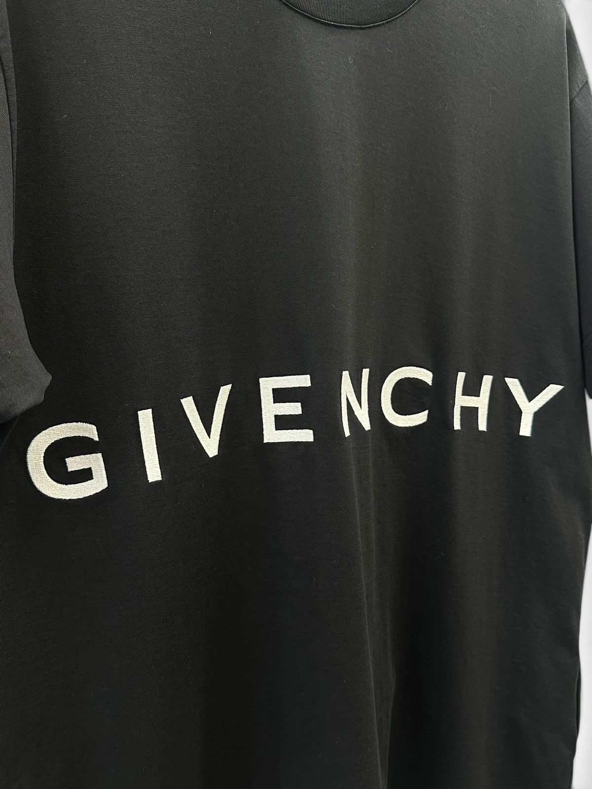 Givenchy Givenchy Black Logo Shirt Size US S / EU 44-46 / 1 - 3 Thumbnail