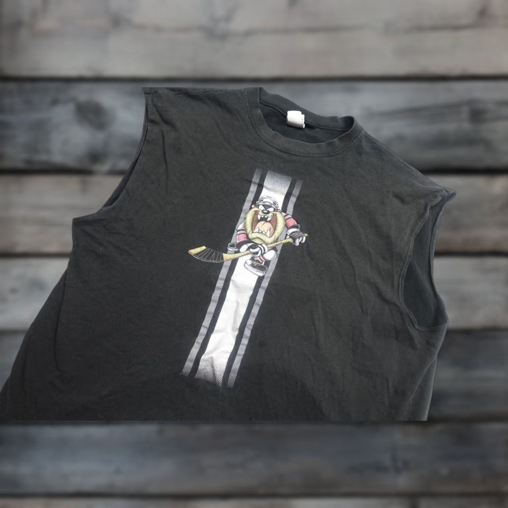 Vintage Vintage Looney Tunes Taz Hockey Shirt Mens 2XL Black Sleeveless Graphic Tee 90s Size US XXL / EU 58 / 5 - 1 Thumbnail