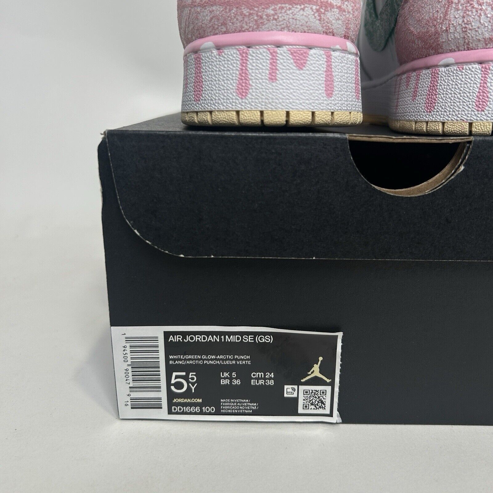 Nike Nike Air Jordan 1 Mid SE GS “Ice Cream/Paint Drip” 2024 Size US 7 / IT 37 - 5 Thumbnail