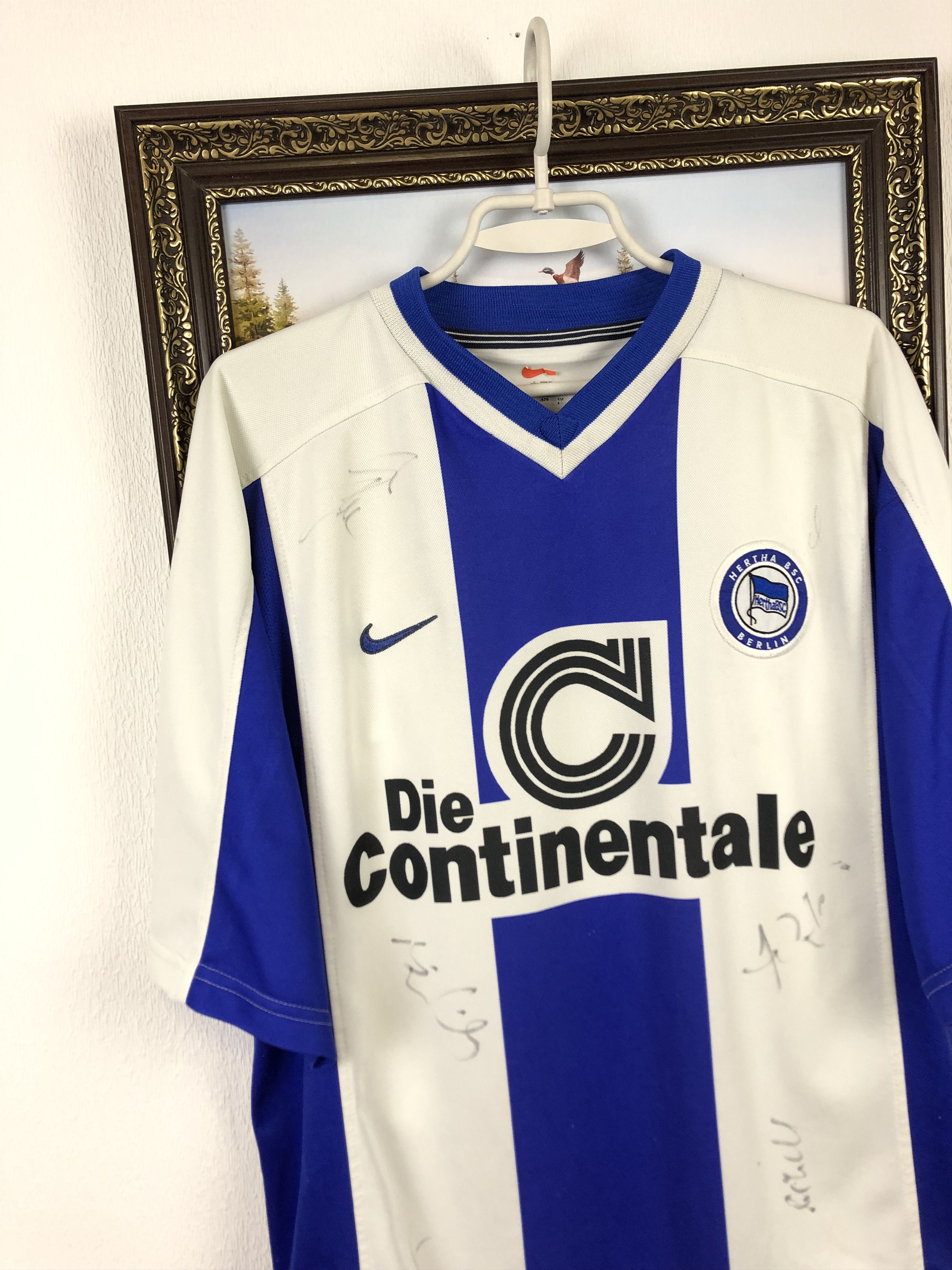 Nike Hertha football shirt 1999 Nike #6 Sverrisson Jersey Signed Size US XL / EU 56 / 4 - 5 Thumbnail