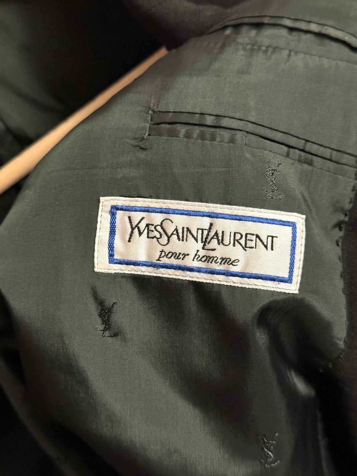 Yves Saint Laurent vintage yves saint laurent black wool blazer jacket Size 50R - 2 Thumbnail