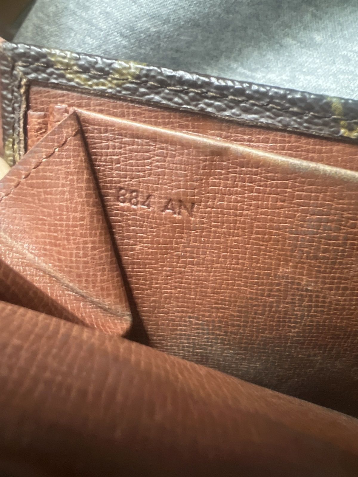 Louis Vuitton Louis Vuitton Wallet Size ONE SIZE - 7 Thumbnail