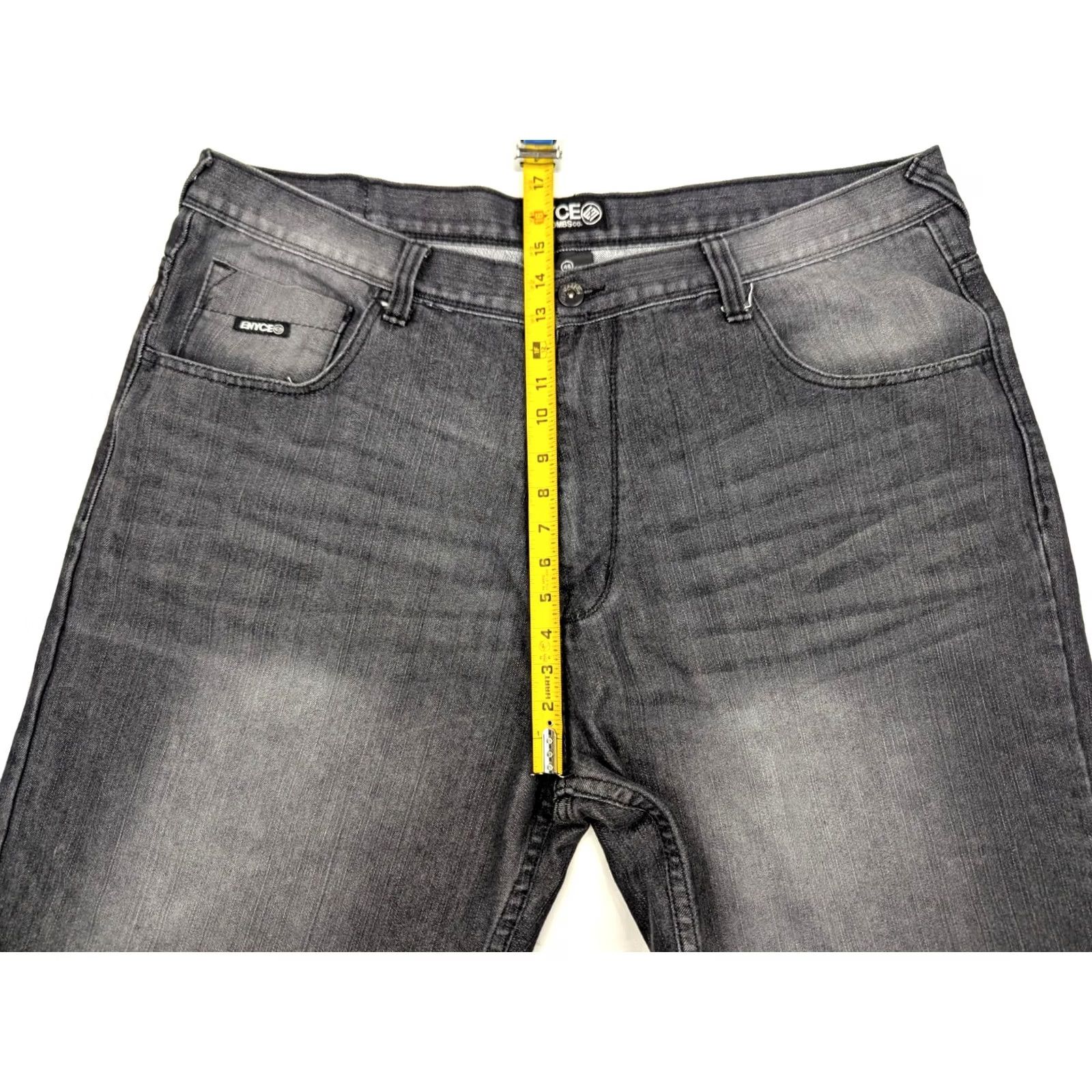 Enyce enyce Baggy Denim Short Men 46 Black Ombre 14in Inseam 5-Pocket 90s Grunge Hip Hop Vintage Size US 30 / EU 46 - 4 Thumbnail