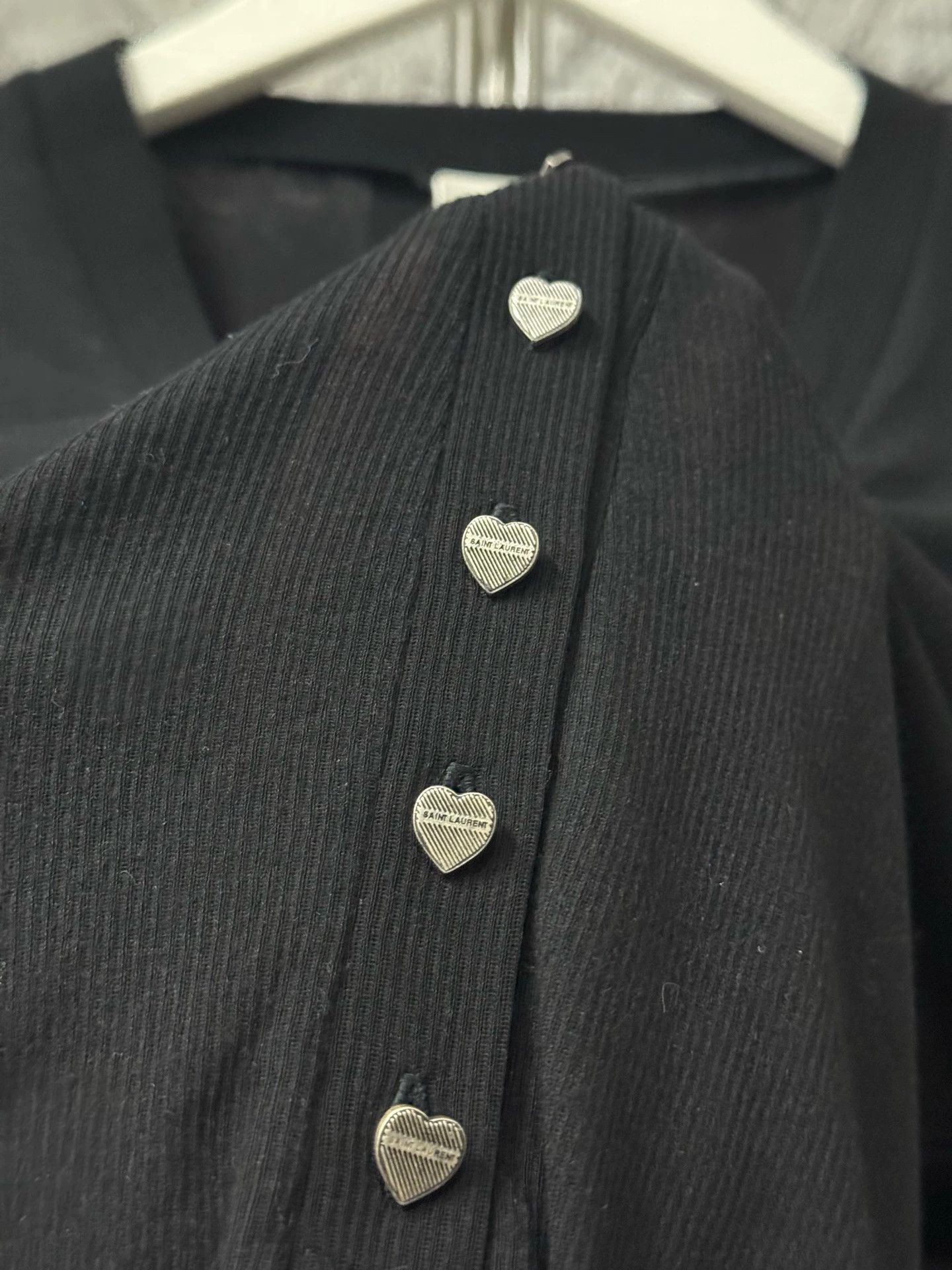 Saint Laurent Paris Saint Laurent SLP Heart Button Knit LS XS Size XS / US 0-2 / IT 36-38 - 5 Thumbnail