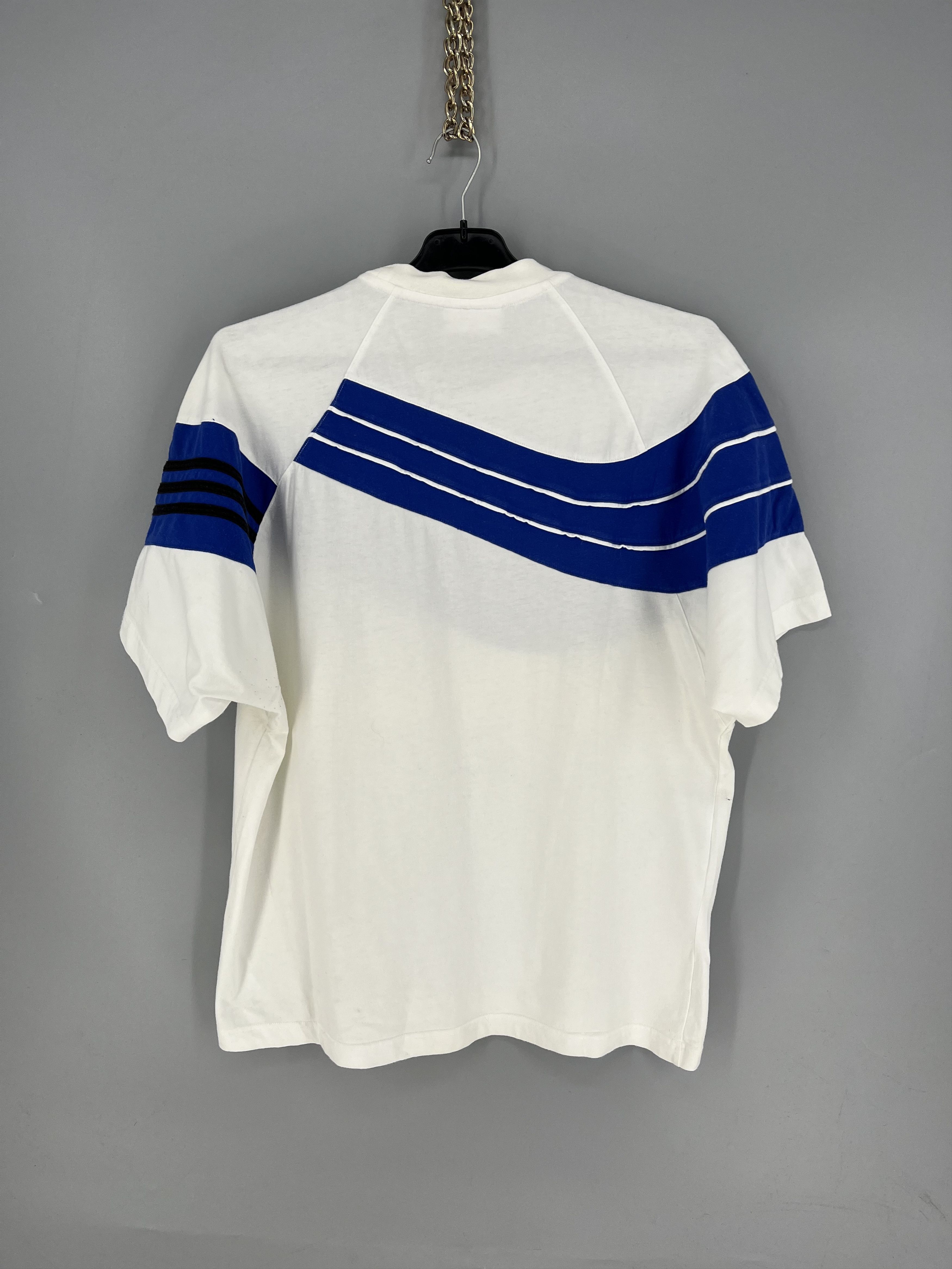 Adidas Adidas 90s streetwear vintage t-shirts size L Size US L / EU 52-54 / 3 - 9 Thumbnail