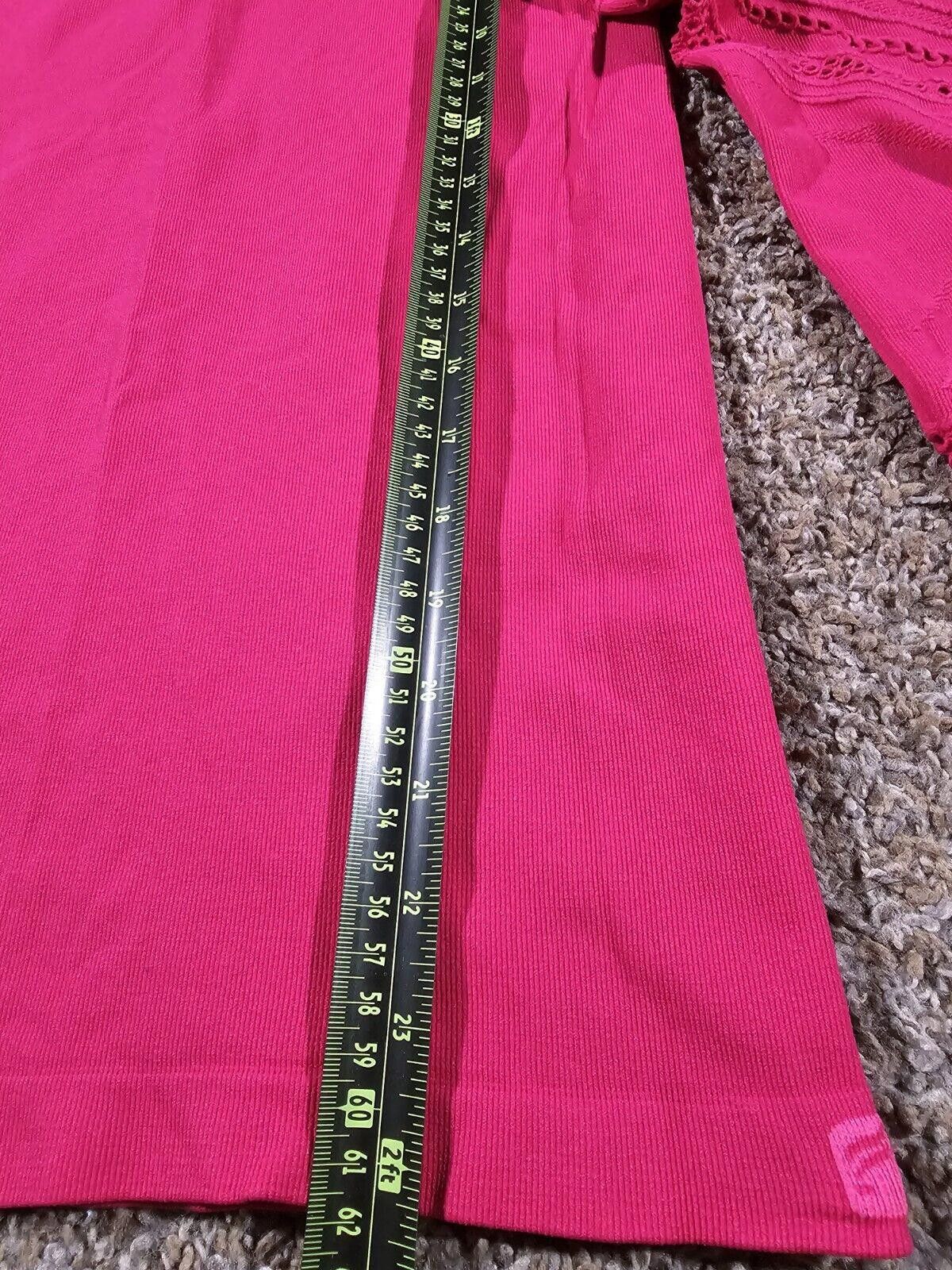 Fabletics Fabletics womens doiley sleeve pink top SEE MEASUREMENTS Size M / US 6-8 / IT 42-44 - 3 Thumbnail