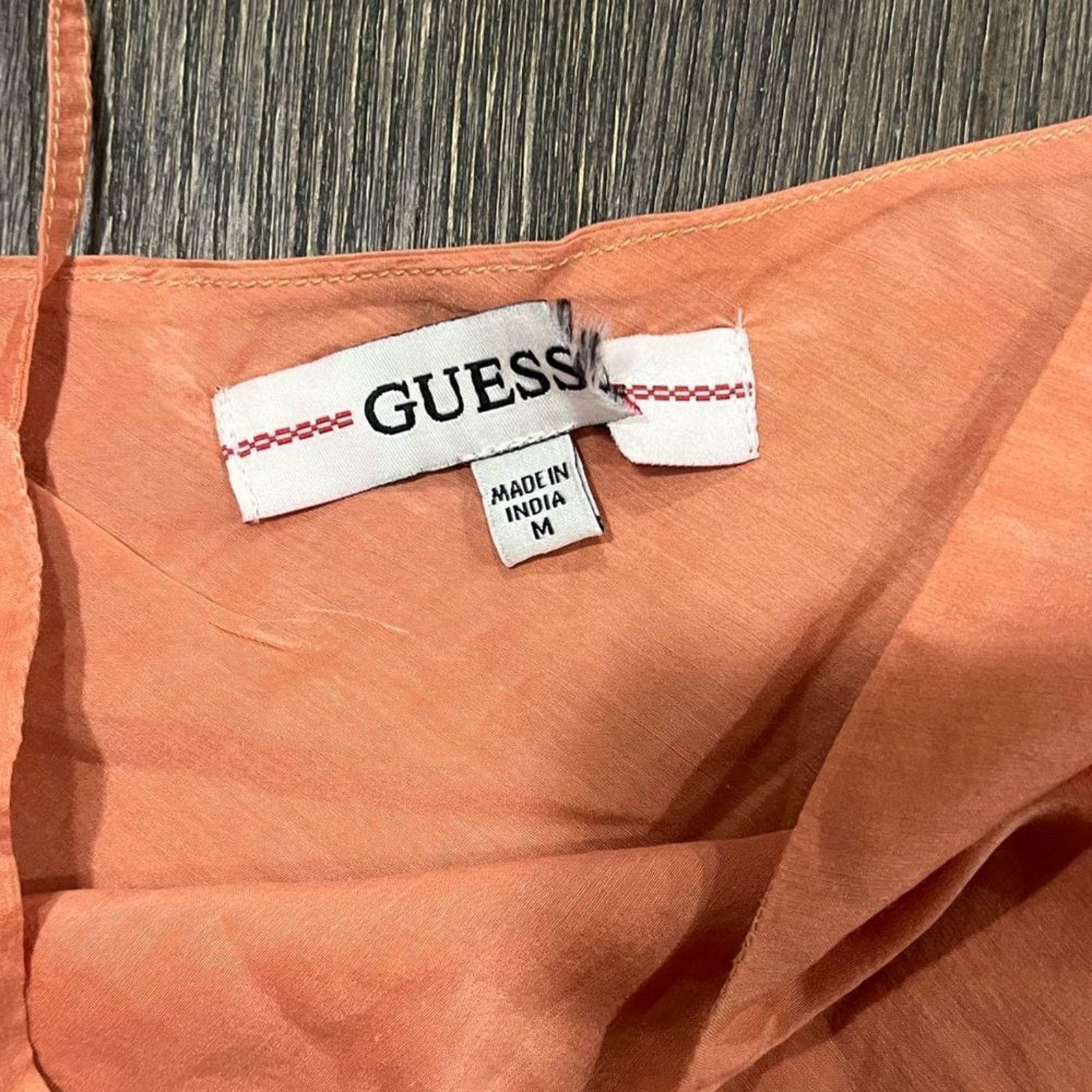 Guess NWOT Guess Peach Spaghetti Strap Cropped Tank Top Size M Size M / US 6-8 / IT 42-44 - 2 Thumbnail