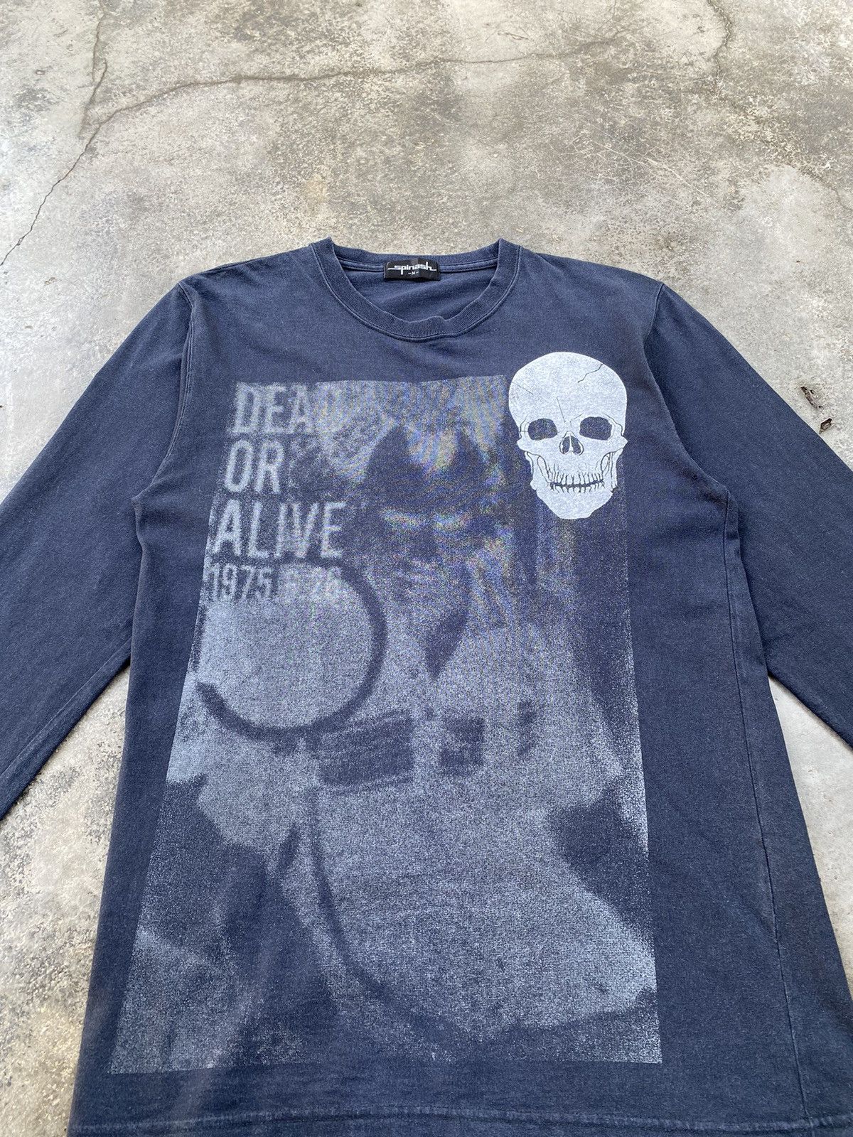 Japanese Brand Vintage Dead Or Alive Long Sleeve Size US S / EU 44-46 / 1 - 3 Thumbnail