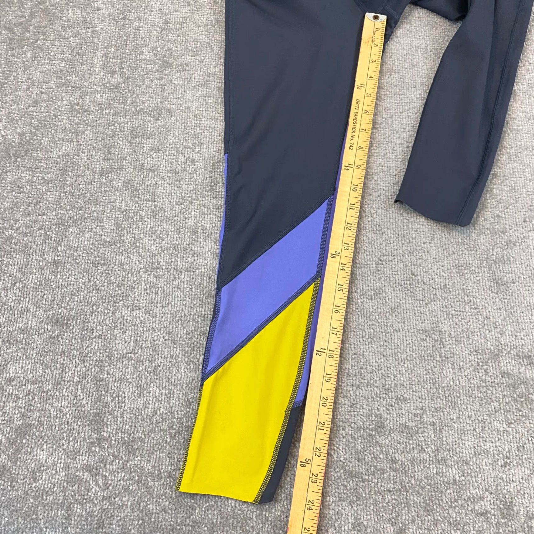 Cotopaxi Cotopaxi Mariposa Leggings Women XS Multicolor Capris Workout Lightweight Activewear Size 26" / US 2 / IT 38 - 5 Thumbnail
