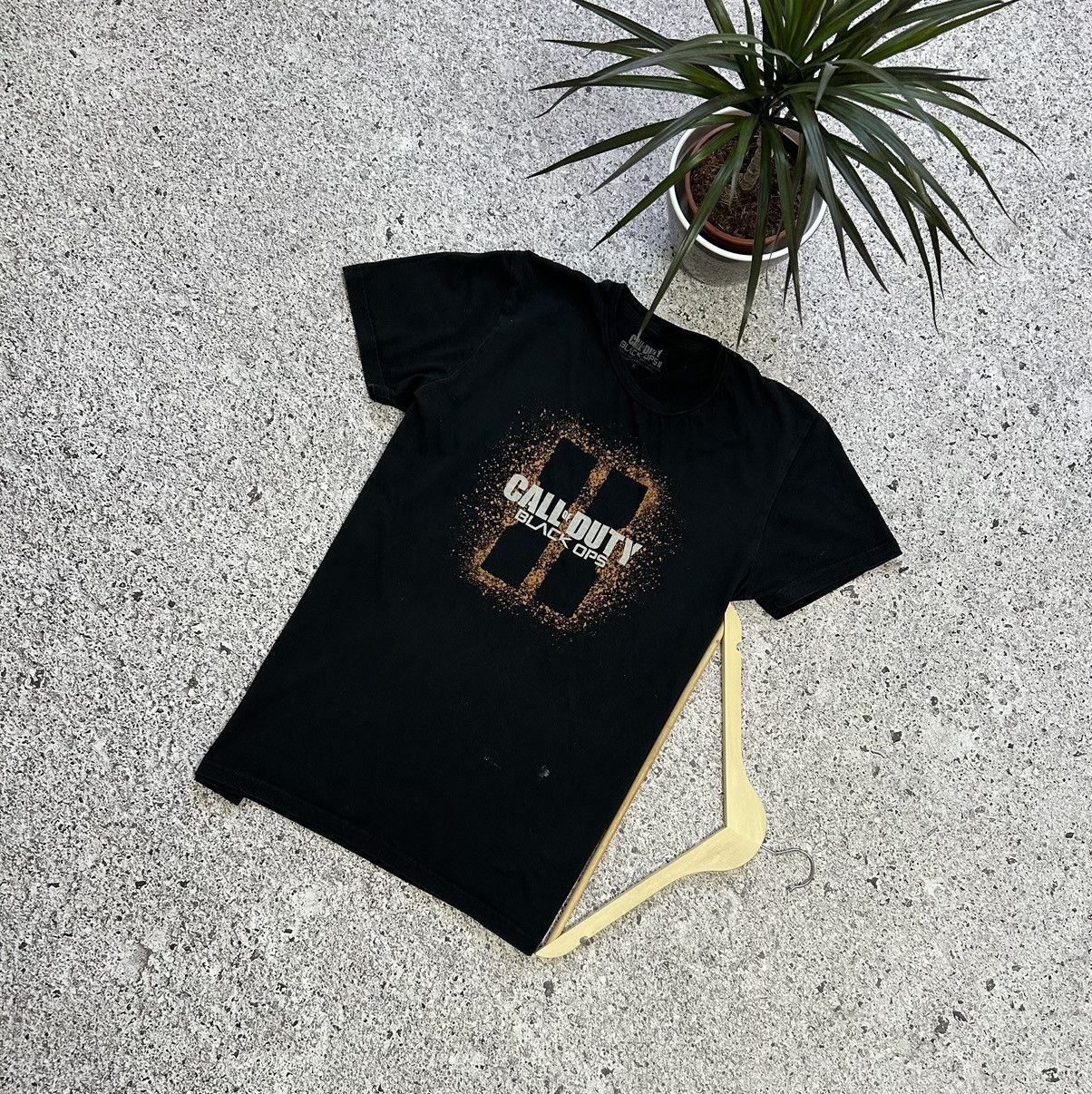 Microsoft Vintage Video Game 2012 Call Of Duty Black Ops T-Shirt Size US M / EU 48-50 / 2 - 1 Thumbnail