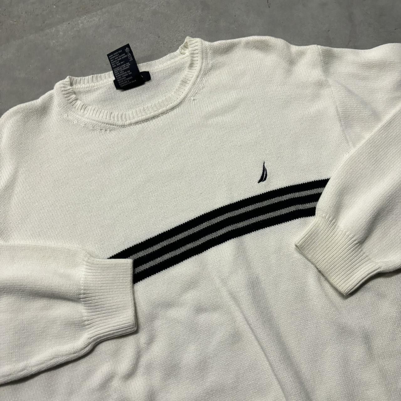 Japanese Brand × Vintage Crazy Vintage Y2K/2000s White Striped Essential Sweater! Size US L / EU 52-54 / 3 - 3 Thumbnail