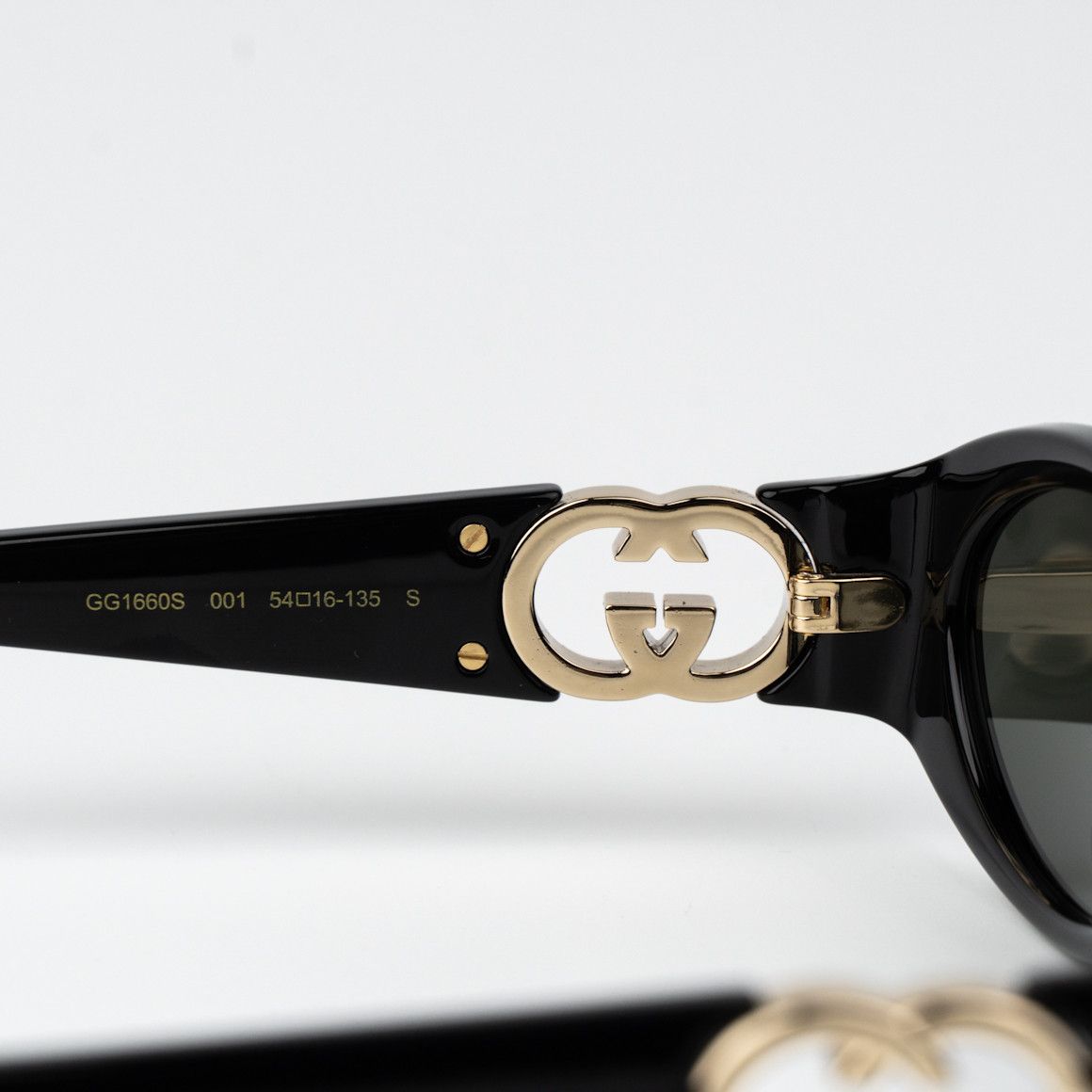 Gucci Gucci Women Sunglasses Oval GG1660S 001 BRAND NEW Size ONE SIZE - 7 Thumbnail
