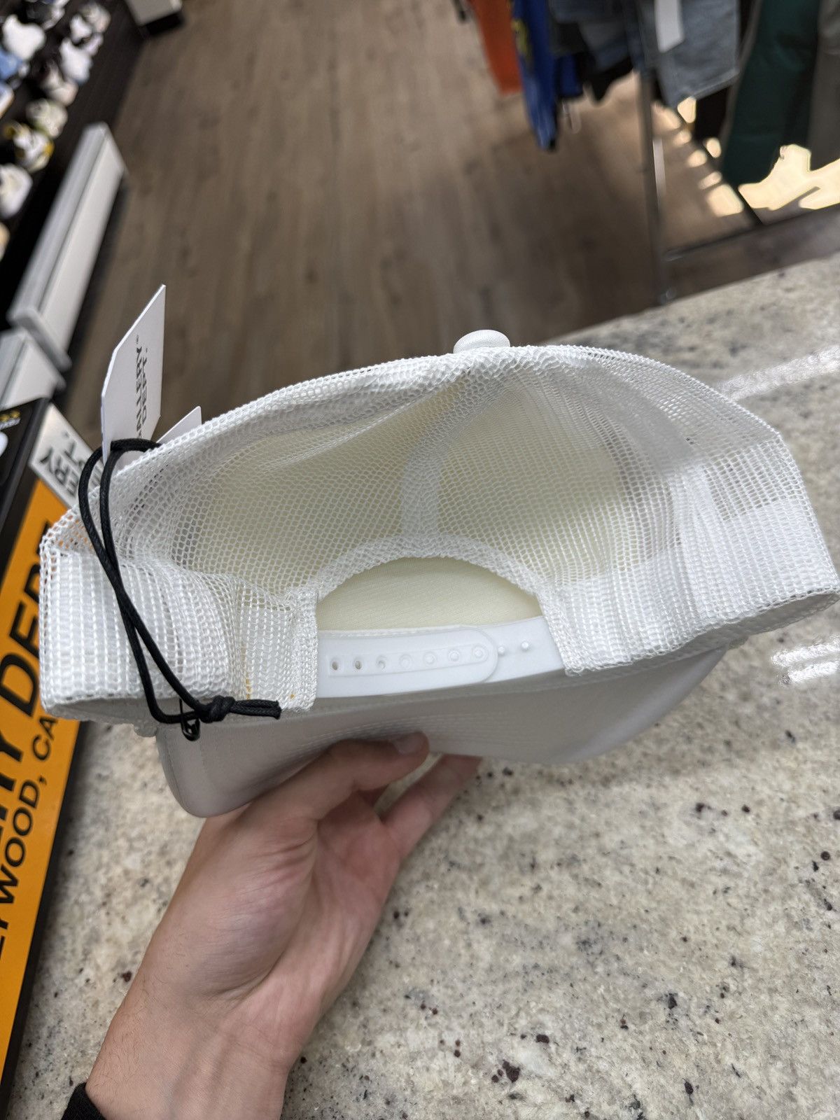 Gallery Dept. Gallery Dept White Trucker Hat Size ONE SIZE - 3 Thumbnail