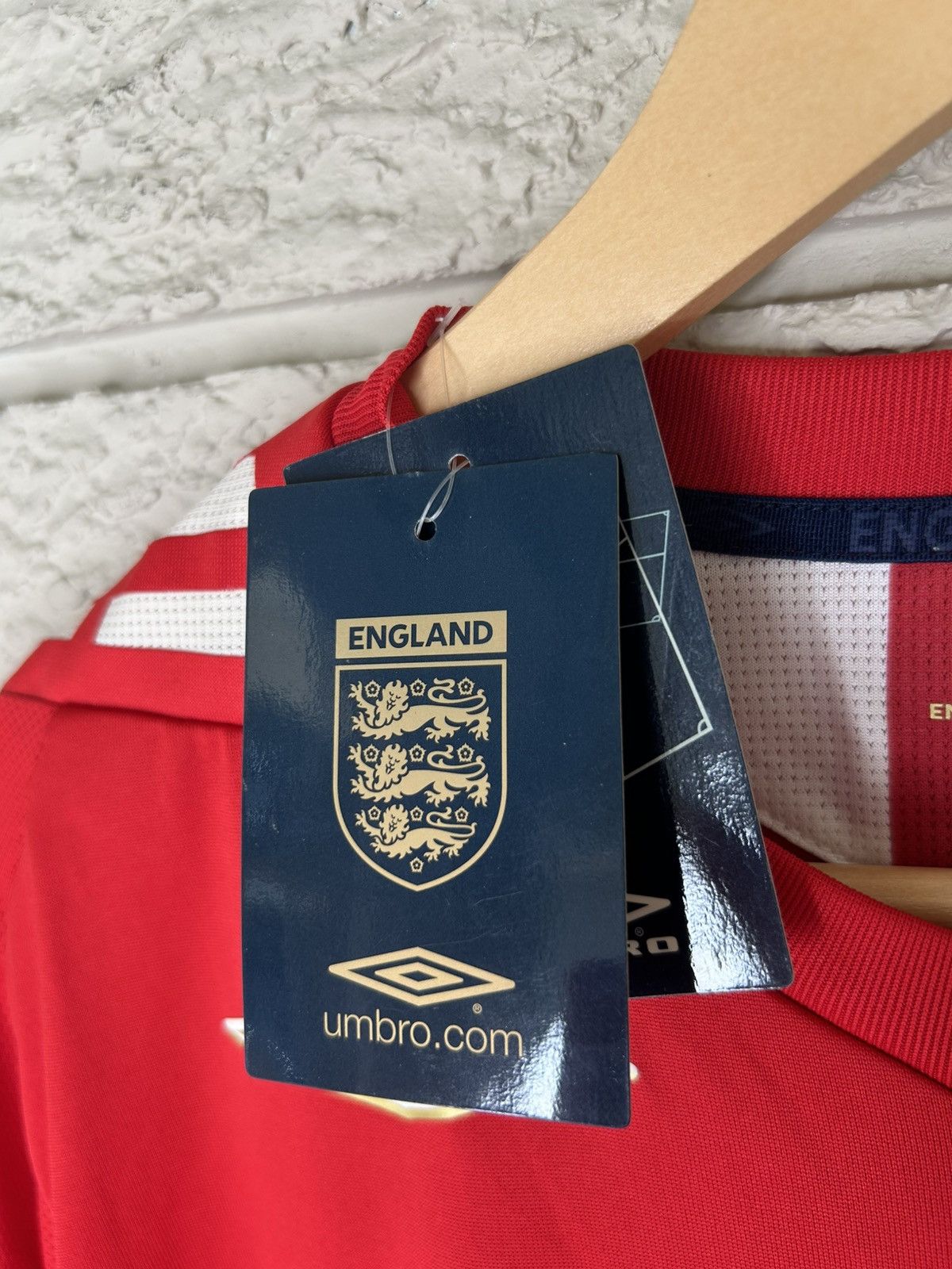 Umbro Vintage Umbro England 2006 Away Jersey Size US L / EU 52-54 / 3 - 13 Thumbnail