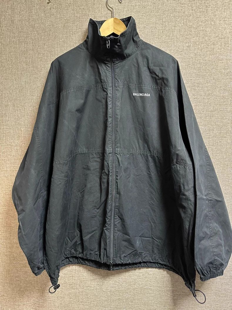 Balenciaga Balenciaga Front and Back Logo Distressed Windbreaker Jack Size XXS / US 00 / IT 34 - 1 Thumbnail