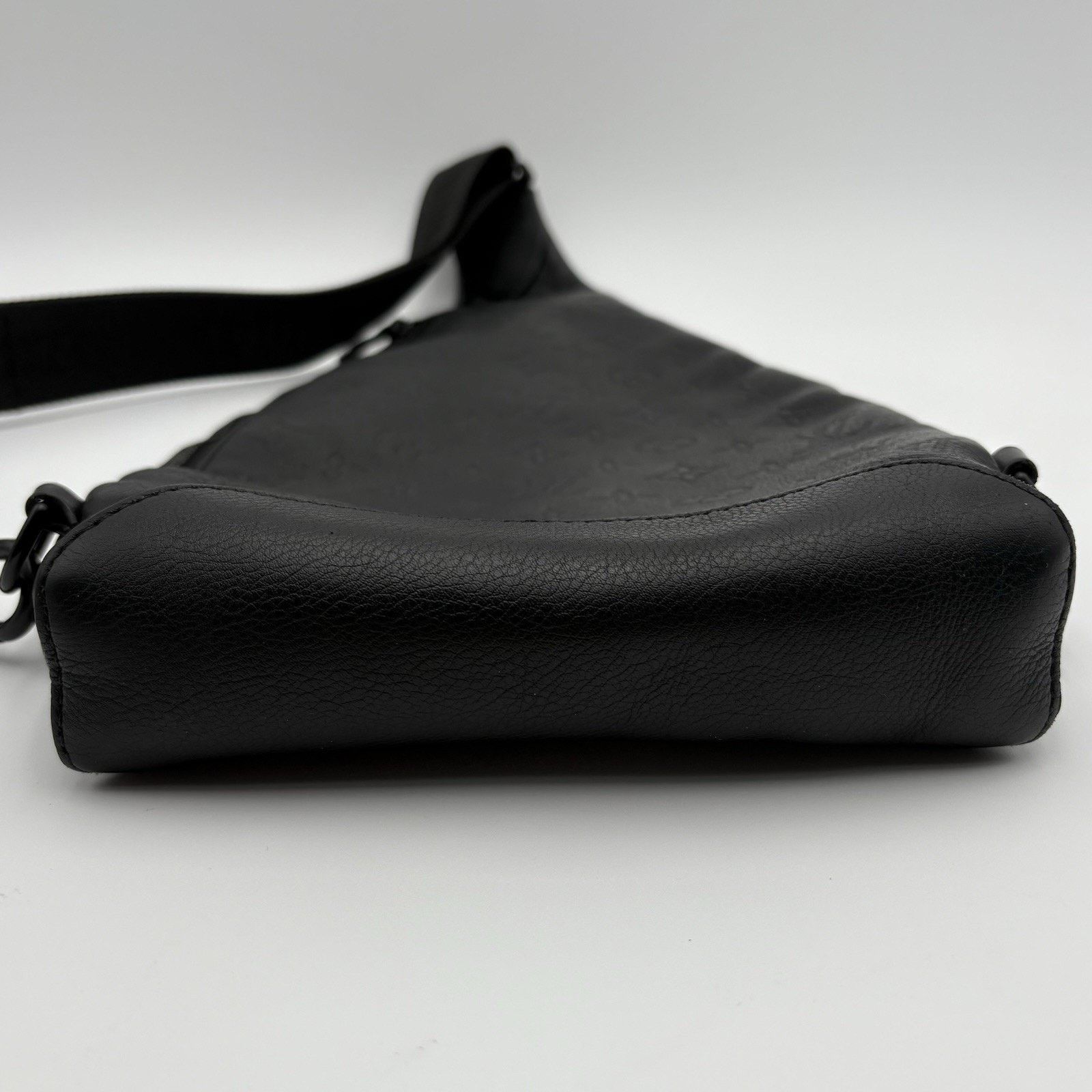 Louis Vuitton Louis Vuitton Monogram Sling Bag ' Black ' | SUPER CLEAN! Size ONE SIZE - 9 Thumbnail