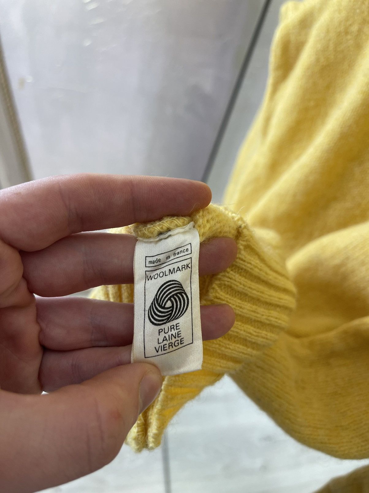 Lacoste Vtg Chemise Lacoste France Pure Wool Knit Yellow Sweater Size US L / EU 52-54 / 3 - 8 Thumbnail