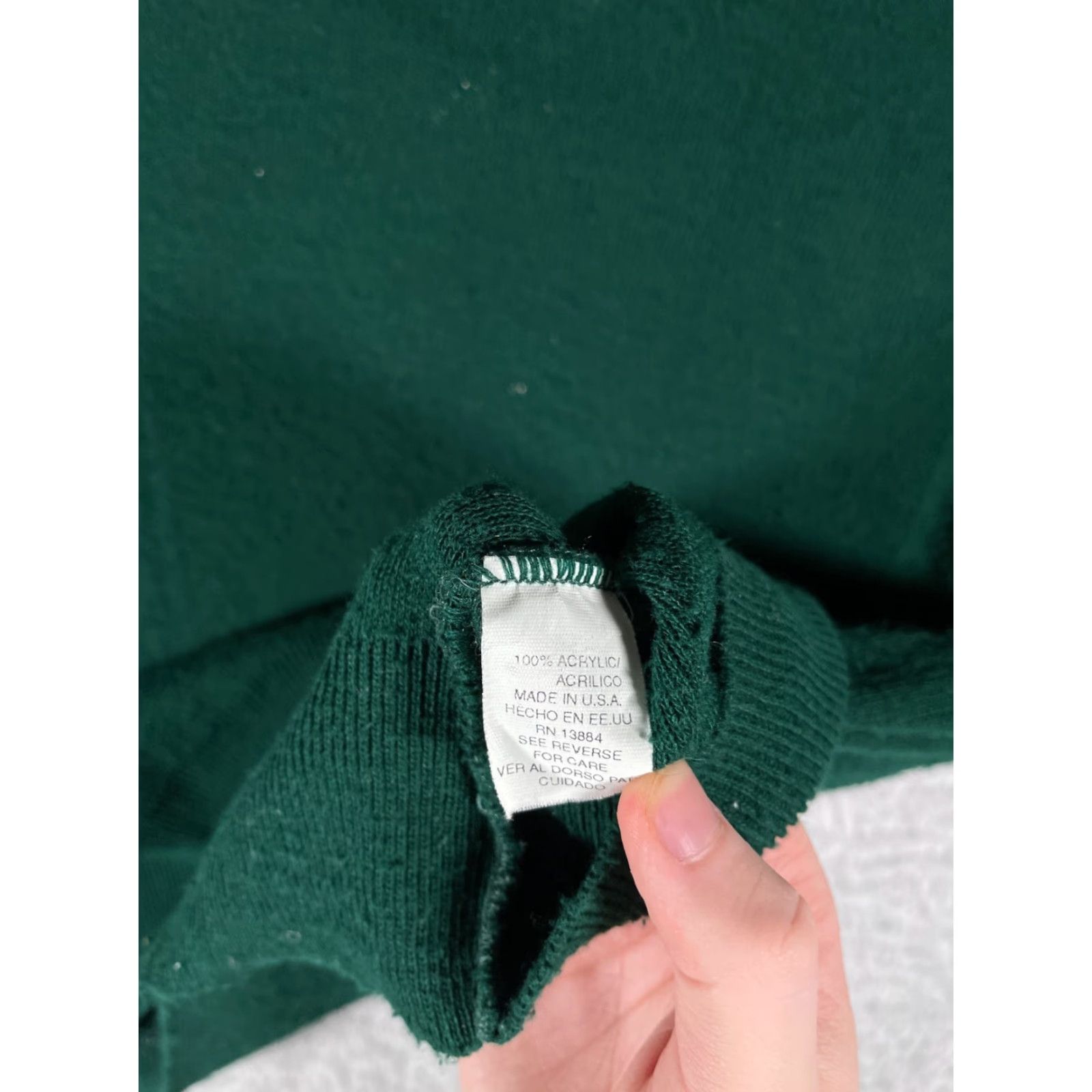 Izod IZOD Sweater Mens Large Green V-Neck Long Sleeve 100% Acrylic Knit Pullover Vintage USA 80s 90s Classic Mens Size US L / EU 52-54 / 3 - 4 Thumbnail