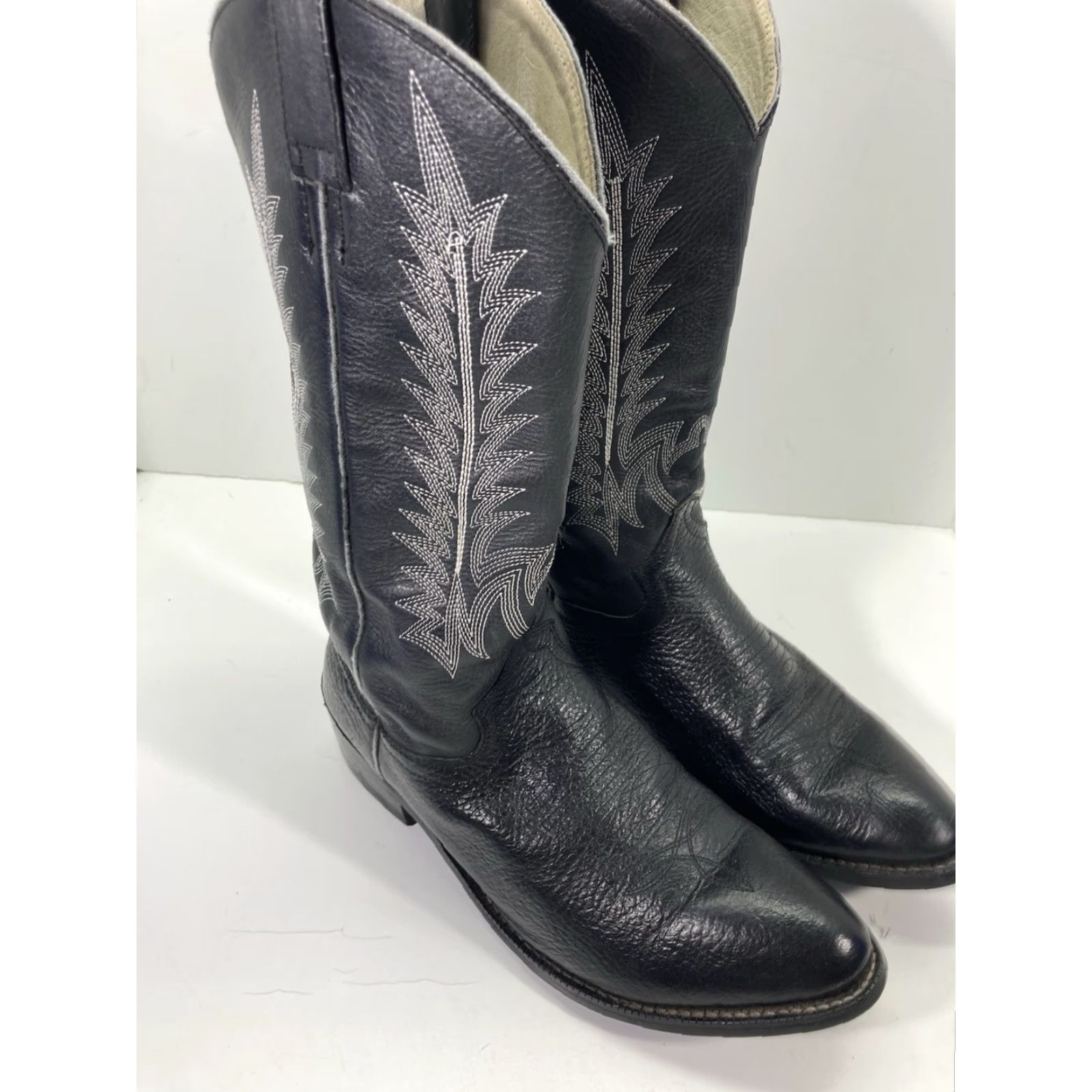 Vintage Cowtown Boots Men 10.5 D Black Leather Western Western Cowboy Boot Cowtown Boots Mens Leather Western Rodeo Superb Size US 11 / EU 44 - 2 Thumbnail