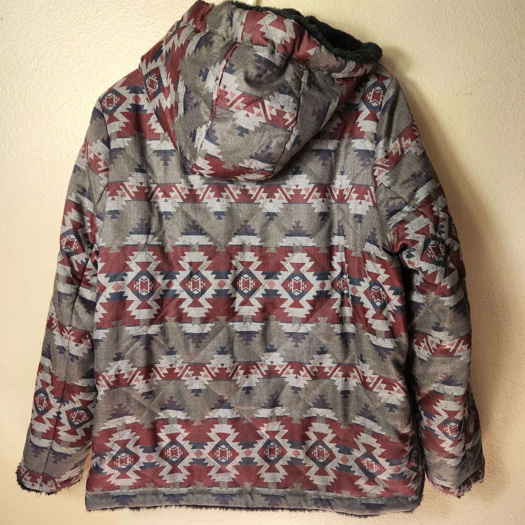 Pendleton VINTAGE Pendleton Womens Reversible Aztec Print/Faux Fur Hooded Jacket-Size L Size L / US 10 / IT 46 - 6 Thumbnail