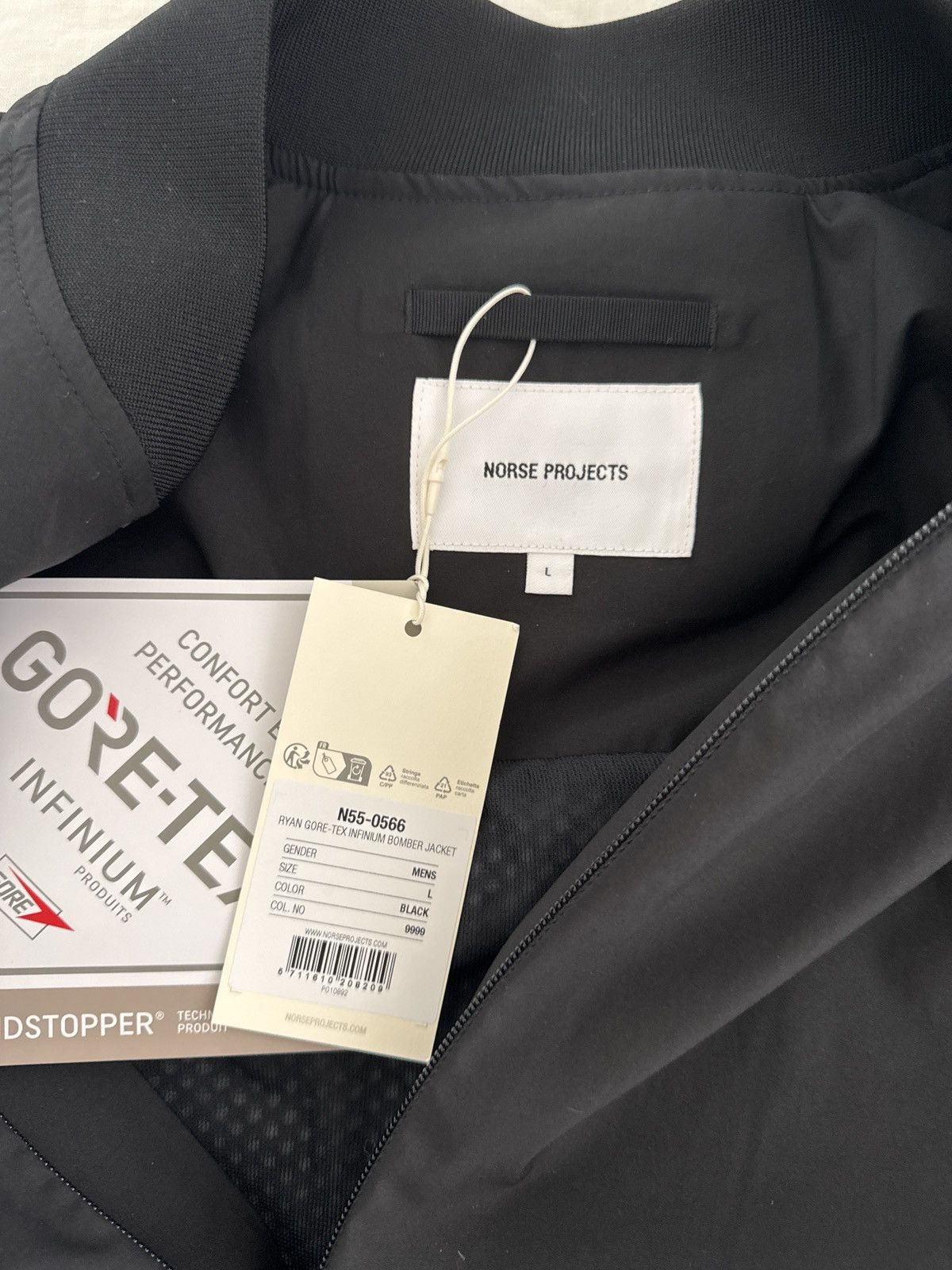 Norse Projects Ryan Gore-Tex Infinium Bomber Jacket Size US L / EU 52-54 / 3 - 7 Thumbnail